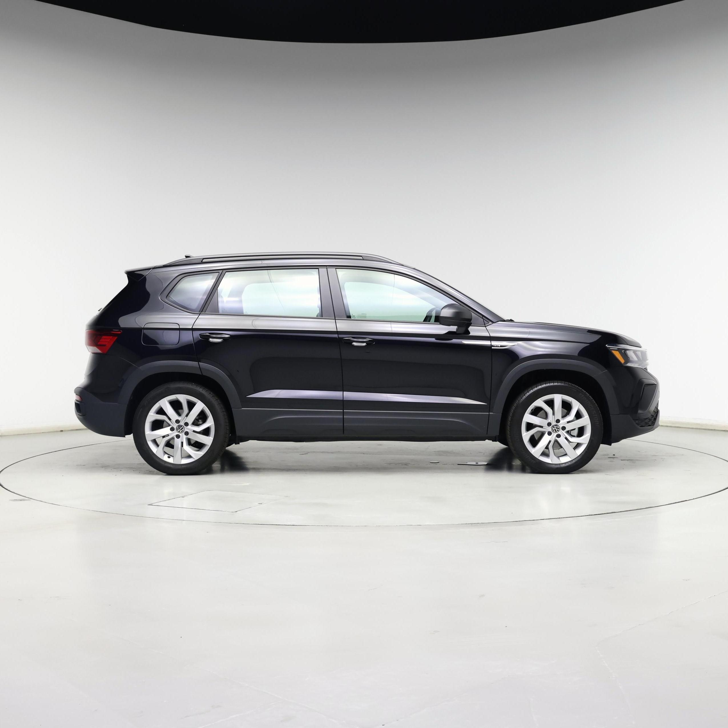 Thumbnail: 2023 Volkswagen Taos - 7