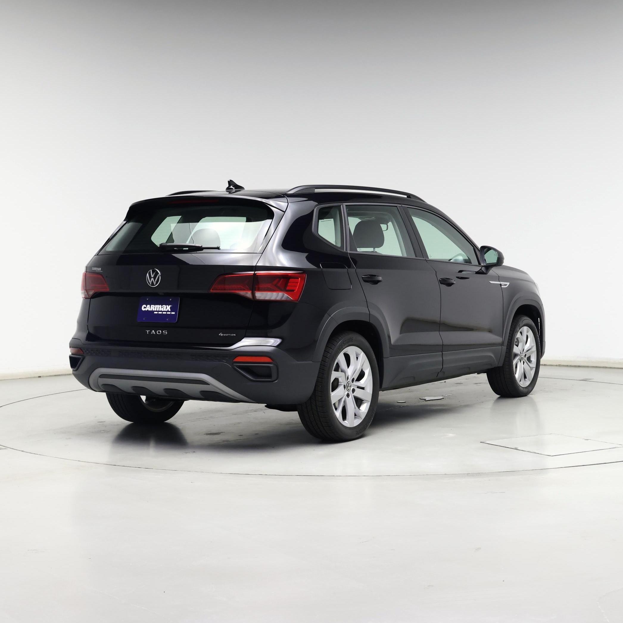 Thumbnail: 2023 Volkswagen Taos - 8