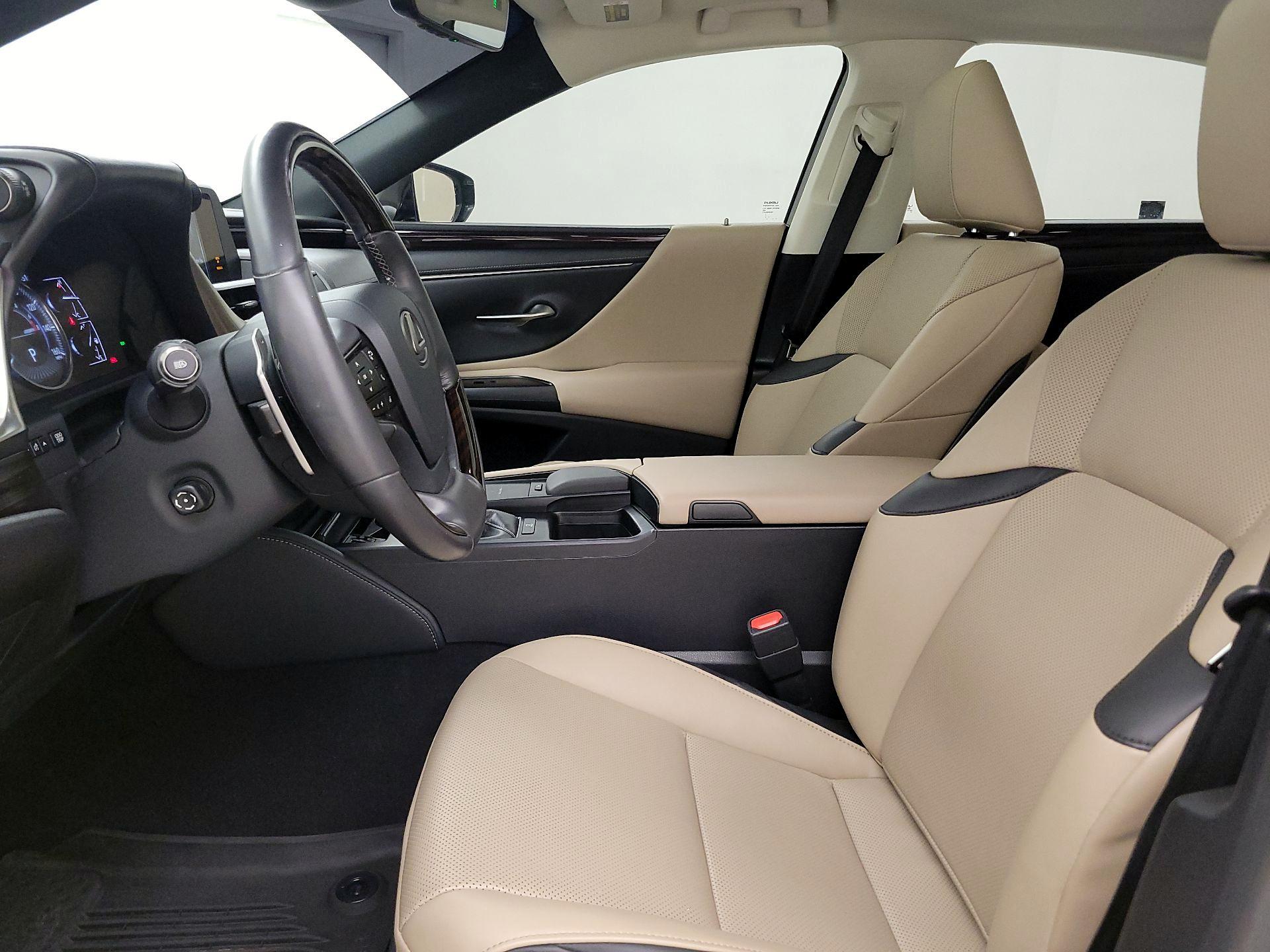 Thumbnail: 2019 Lexus ES - 11