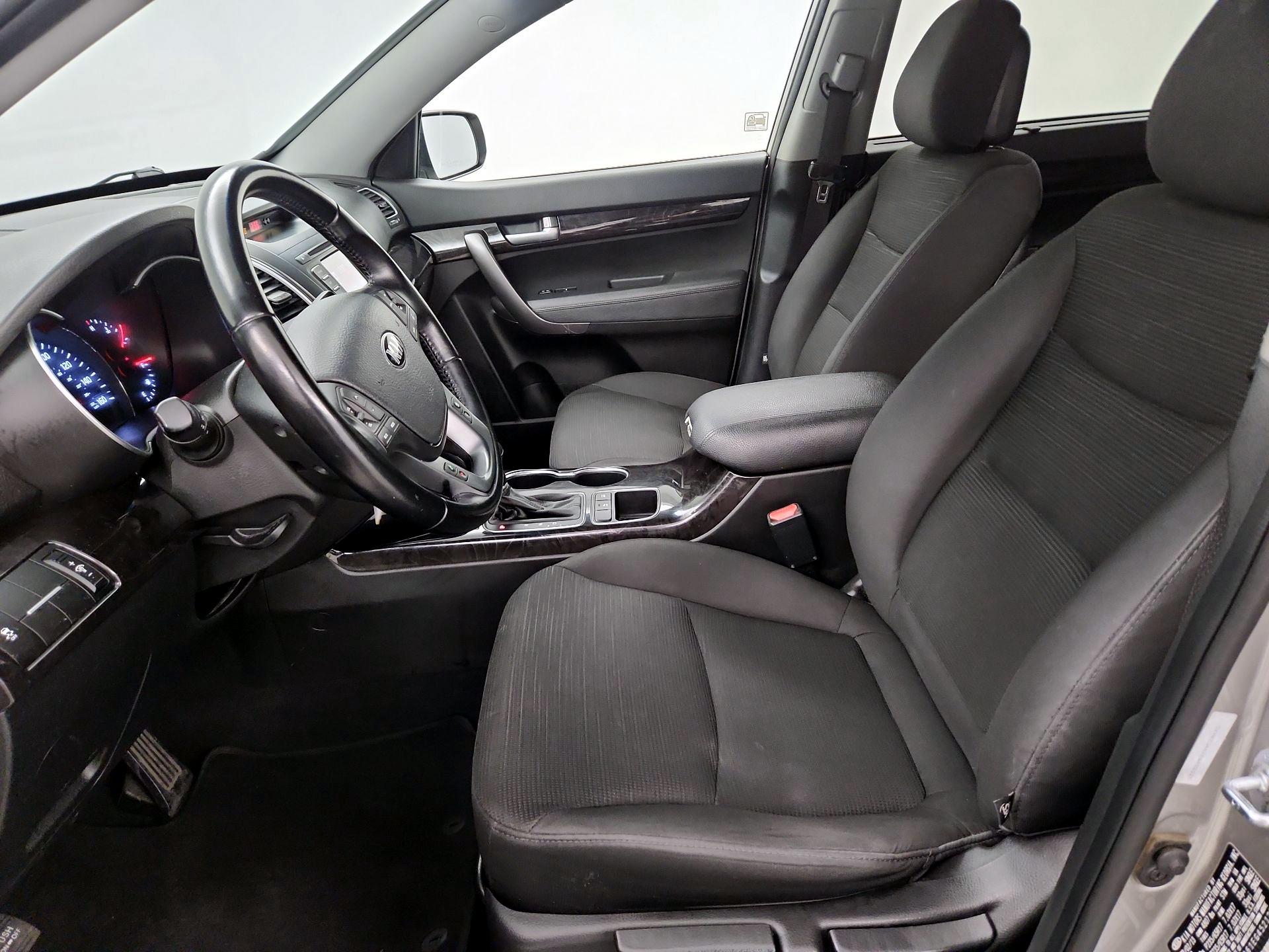 Thumbnail: 2014 Kia Sorento - 11