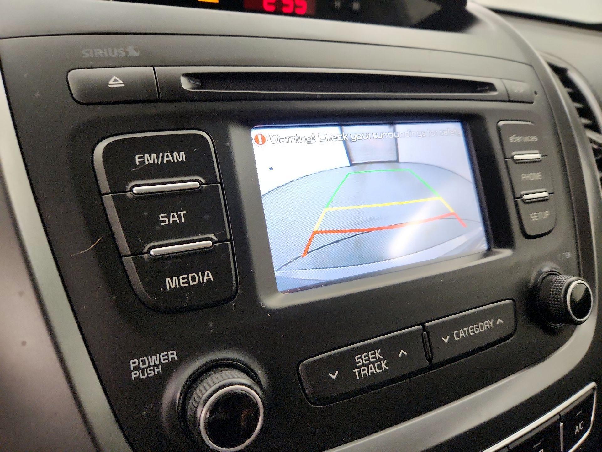 Thumbnail: 2014 Kia Sorento - 14