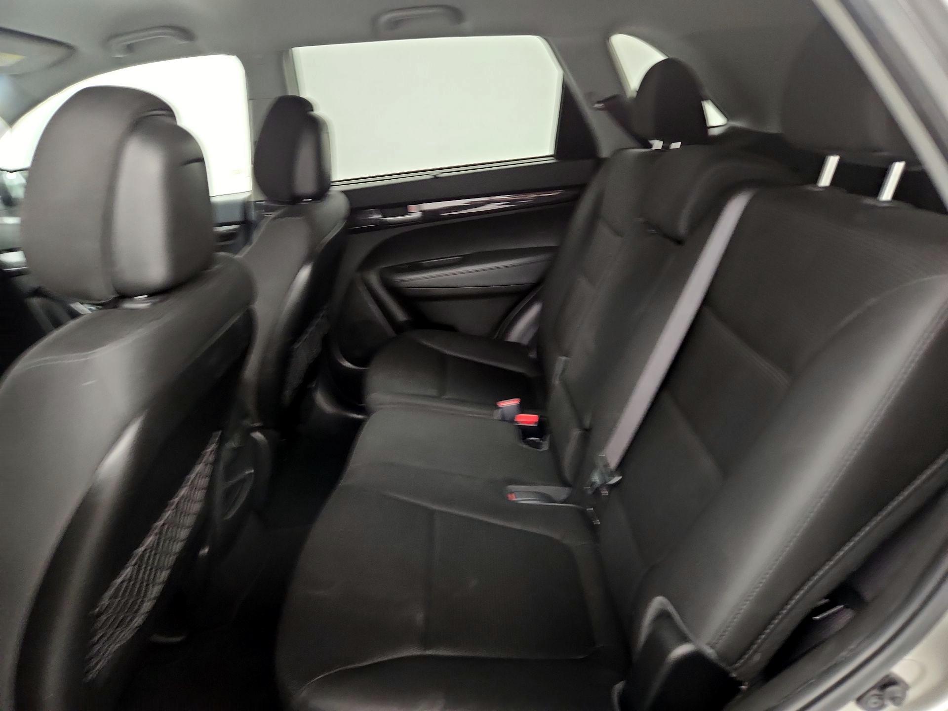 Thumbnail: 2014 Kia Sorento - 19
