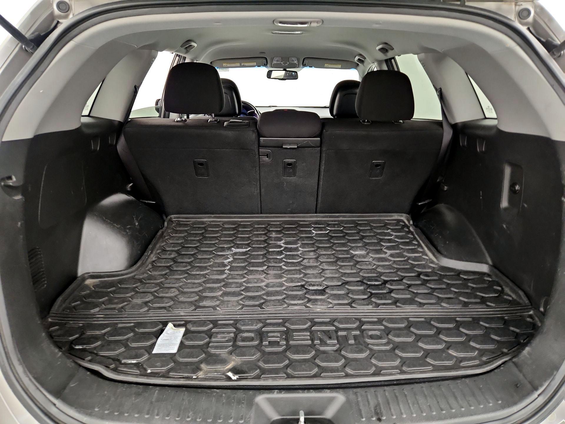 Thumbnail: 2014 Kia Sorento - 20
