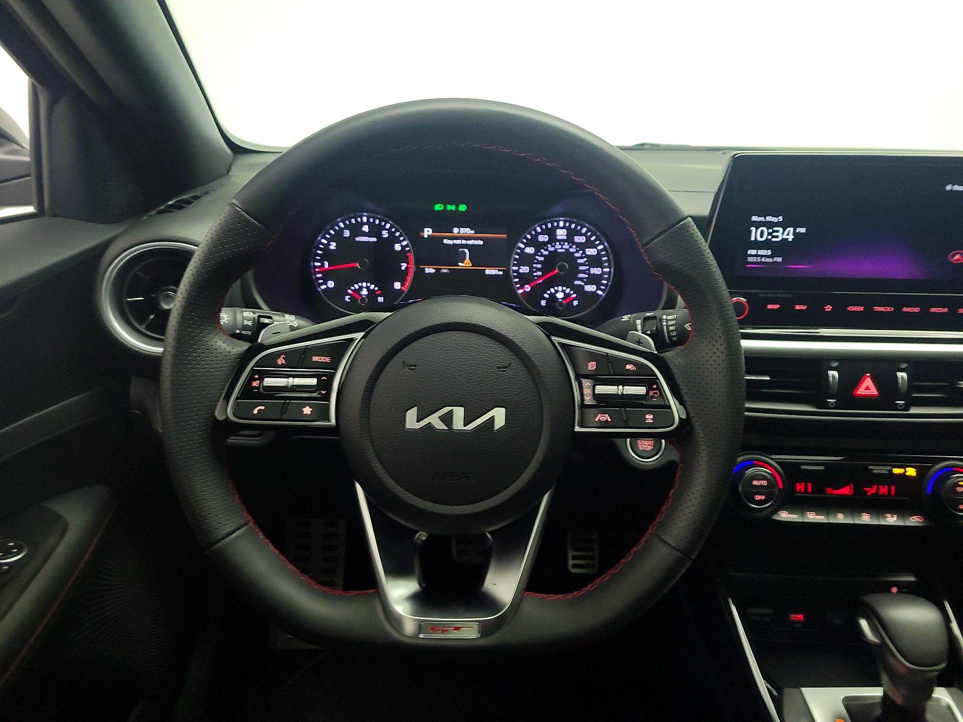 Thumbnail: 2024 Kia Forte - 10