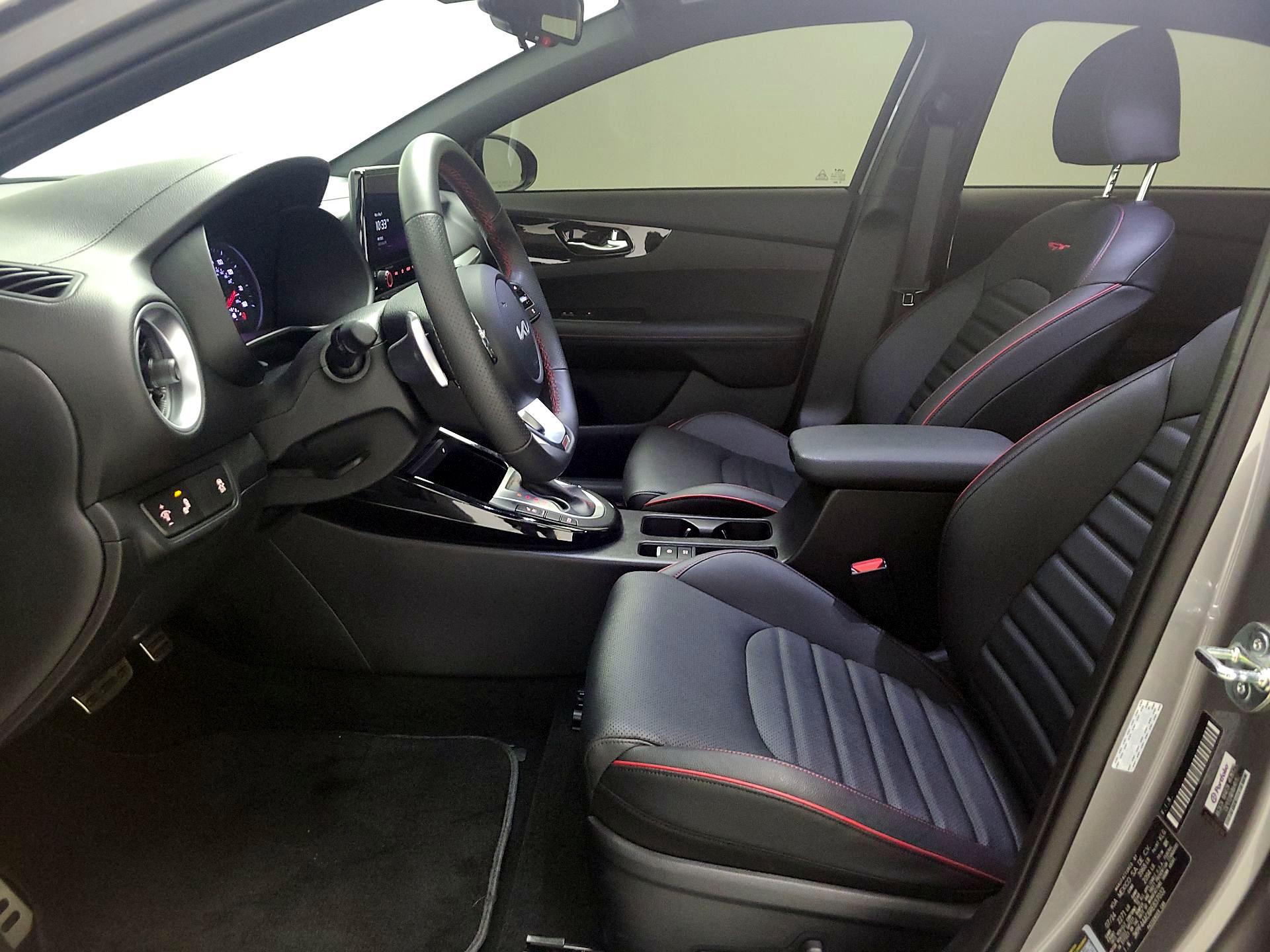 Thumbnail: 2024 Kia Forte - 11