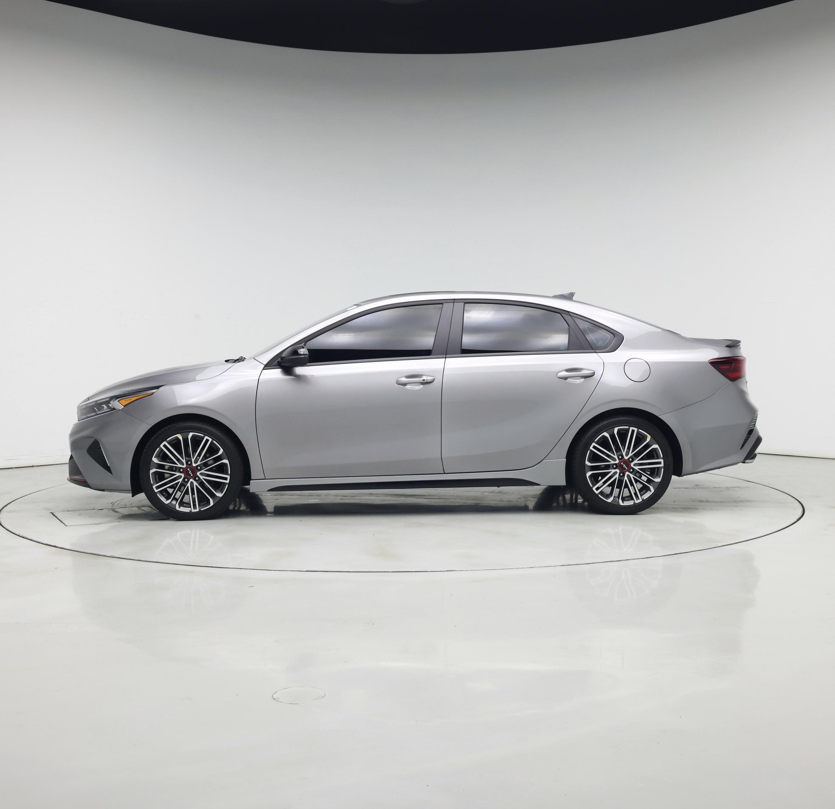Thumbnail: 2024 Kia Forte - 3
