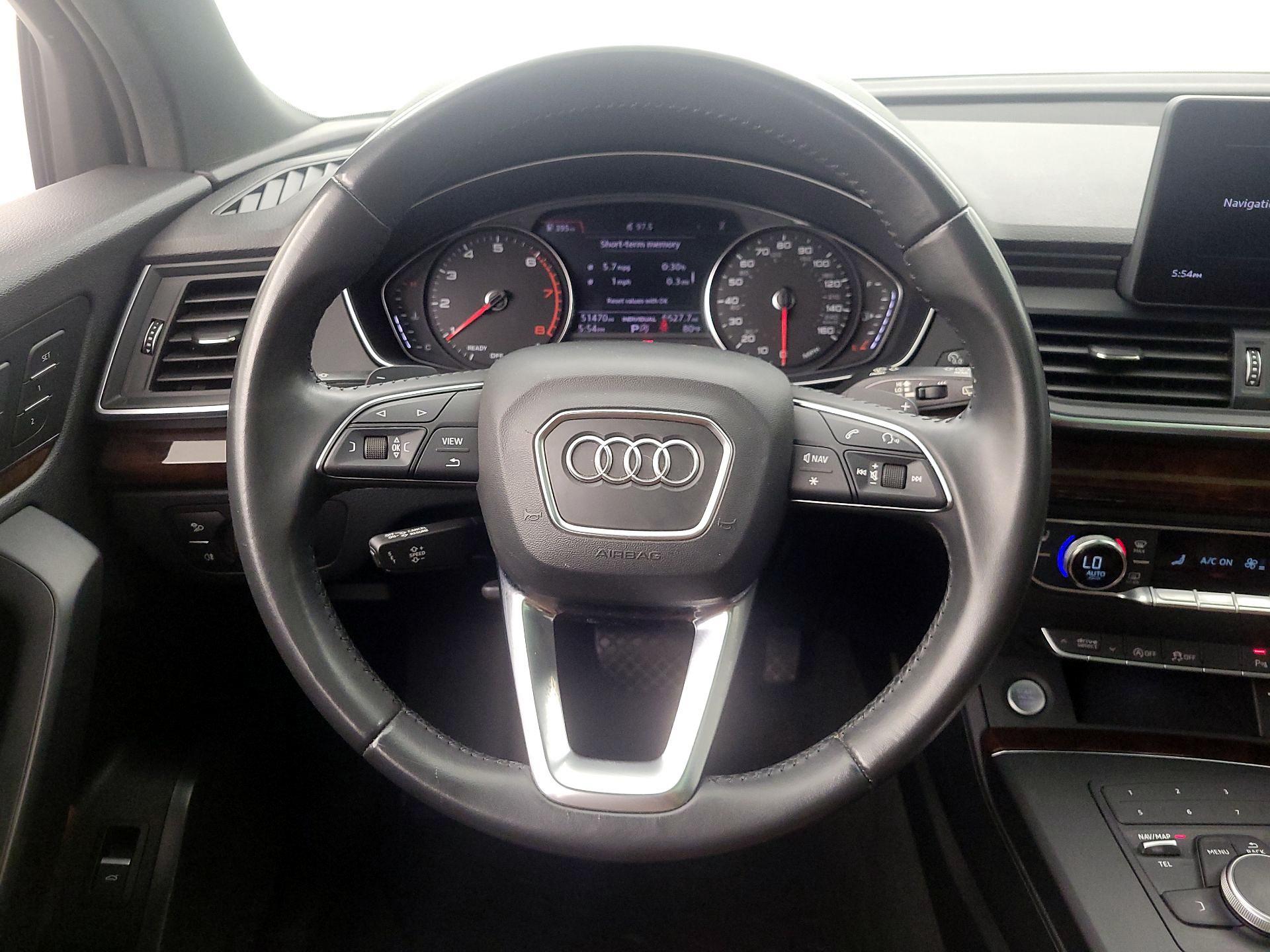 Thumbnail: 2020 Audi Q5 - 10
