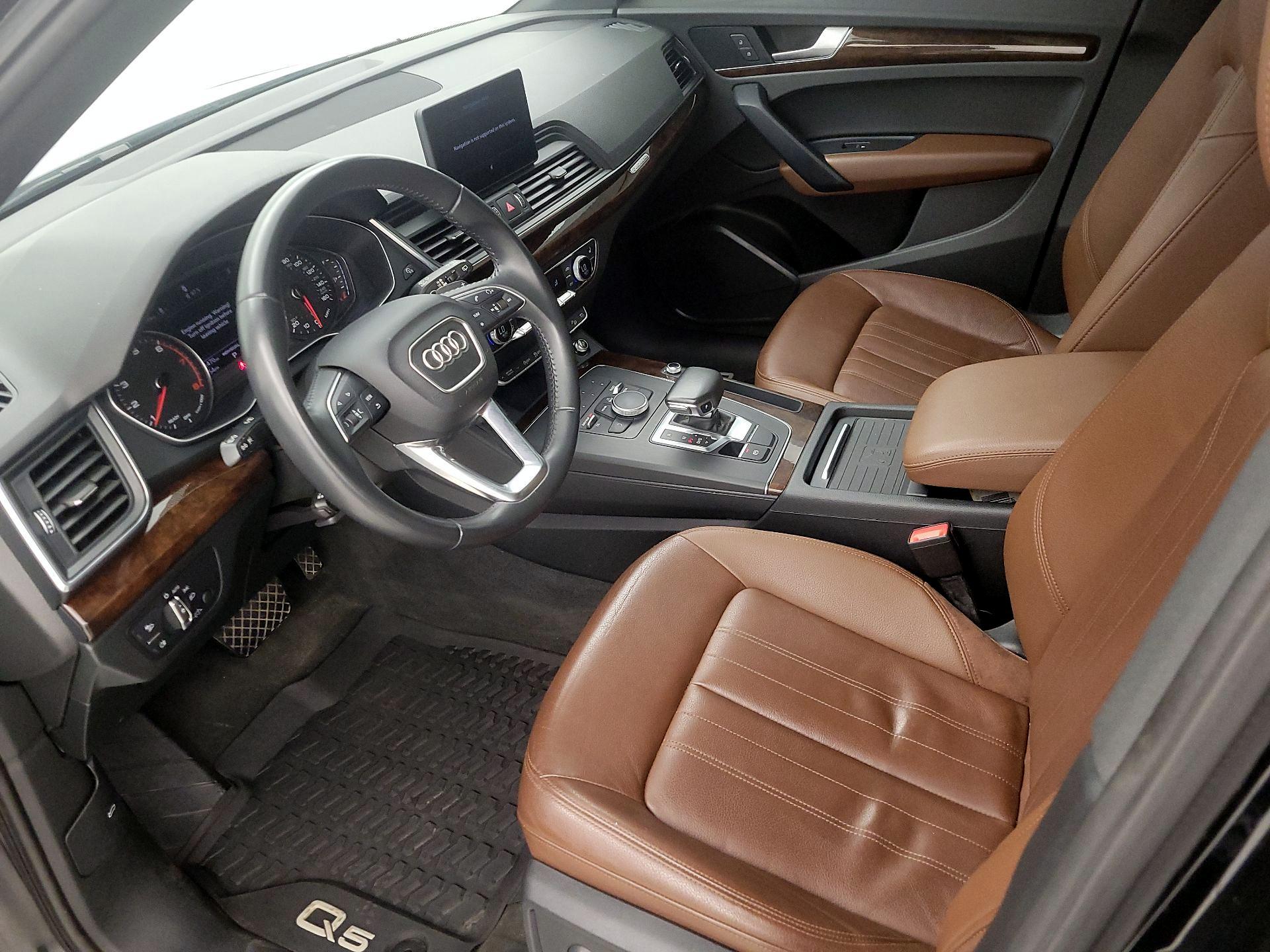 Thumbnail: 2020 Audi Q5 - 11
