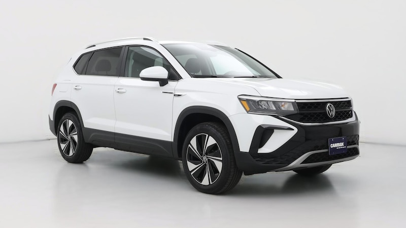 2024 Volkswagen Taos SE Hero Image