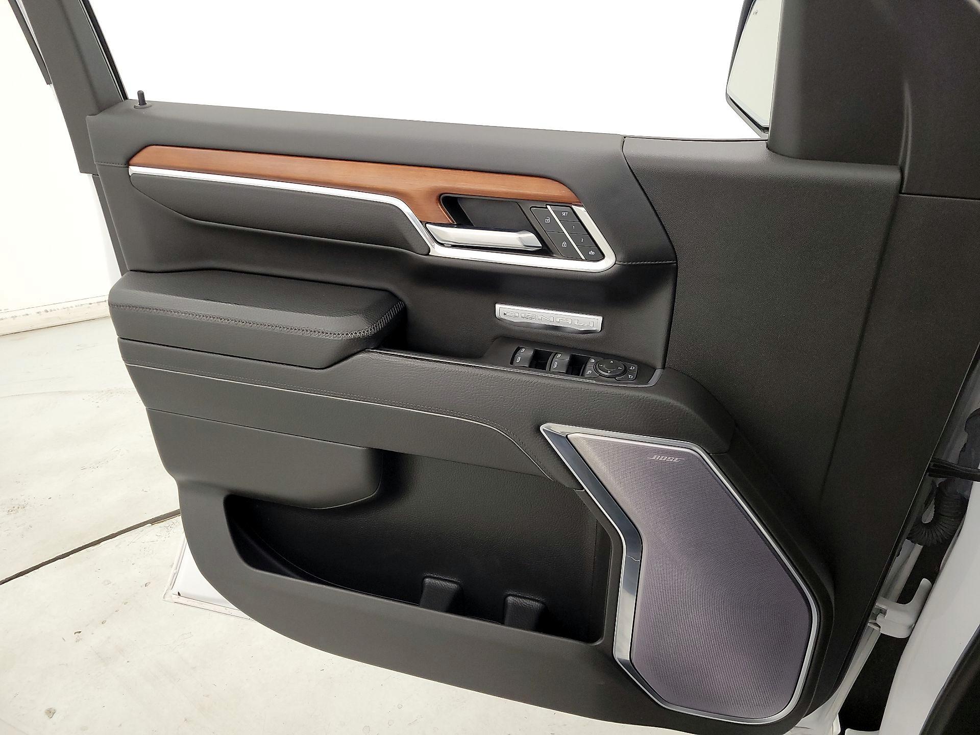 Thumbnail: 2022 GMC Sierra 1500 - 12