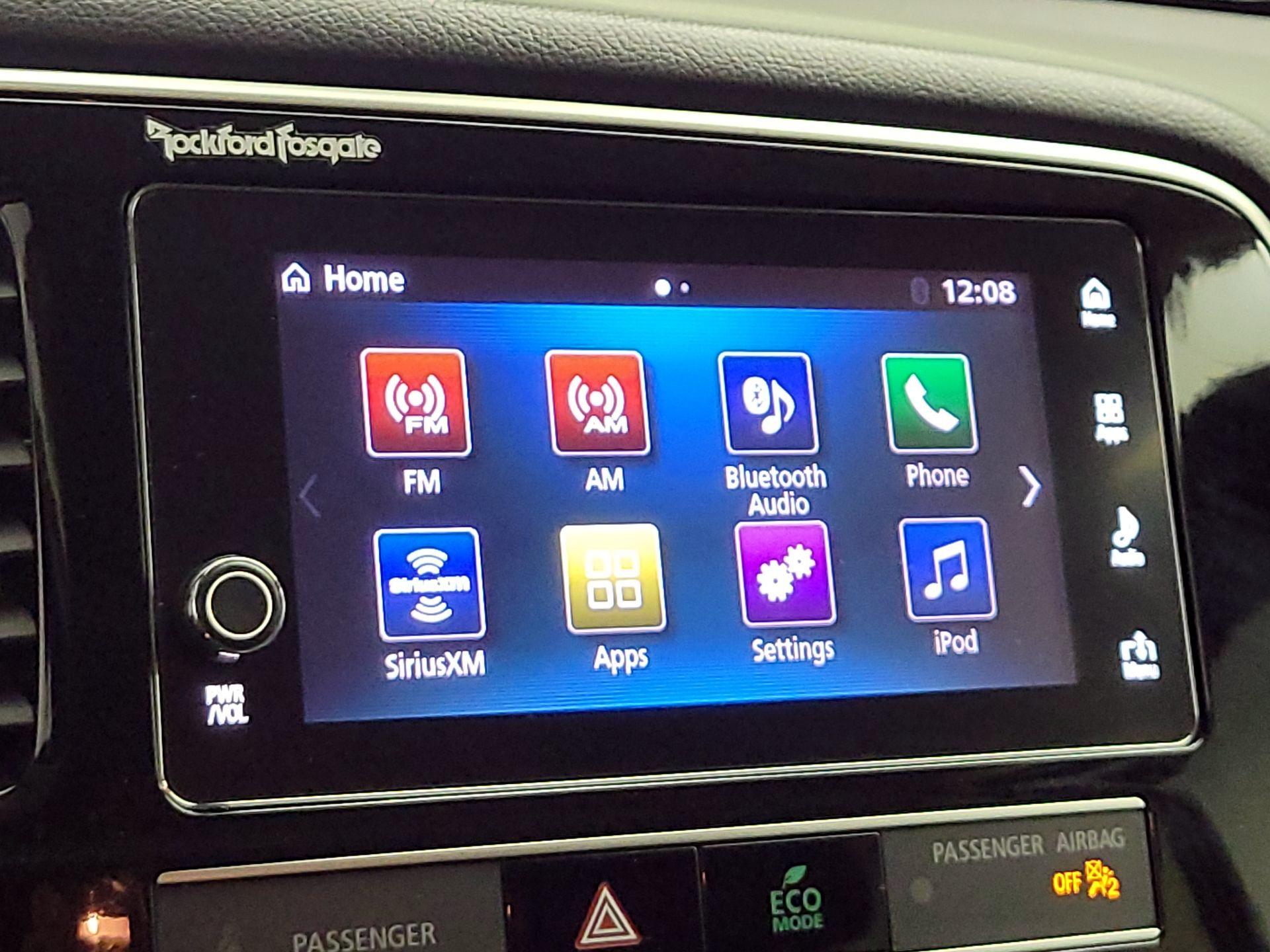 Thumbnail: 2019 Mitsubishi Outlander - 15