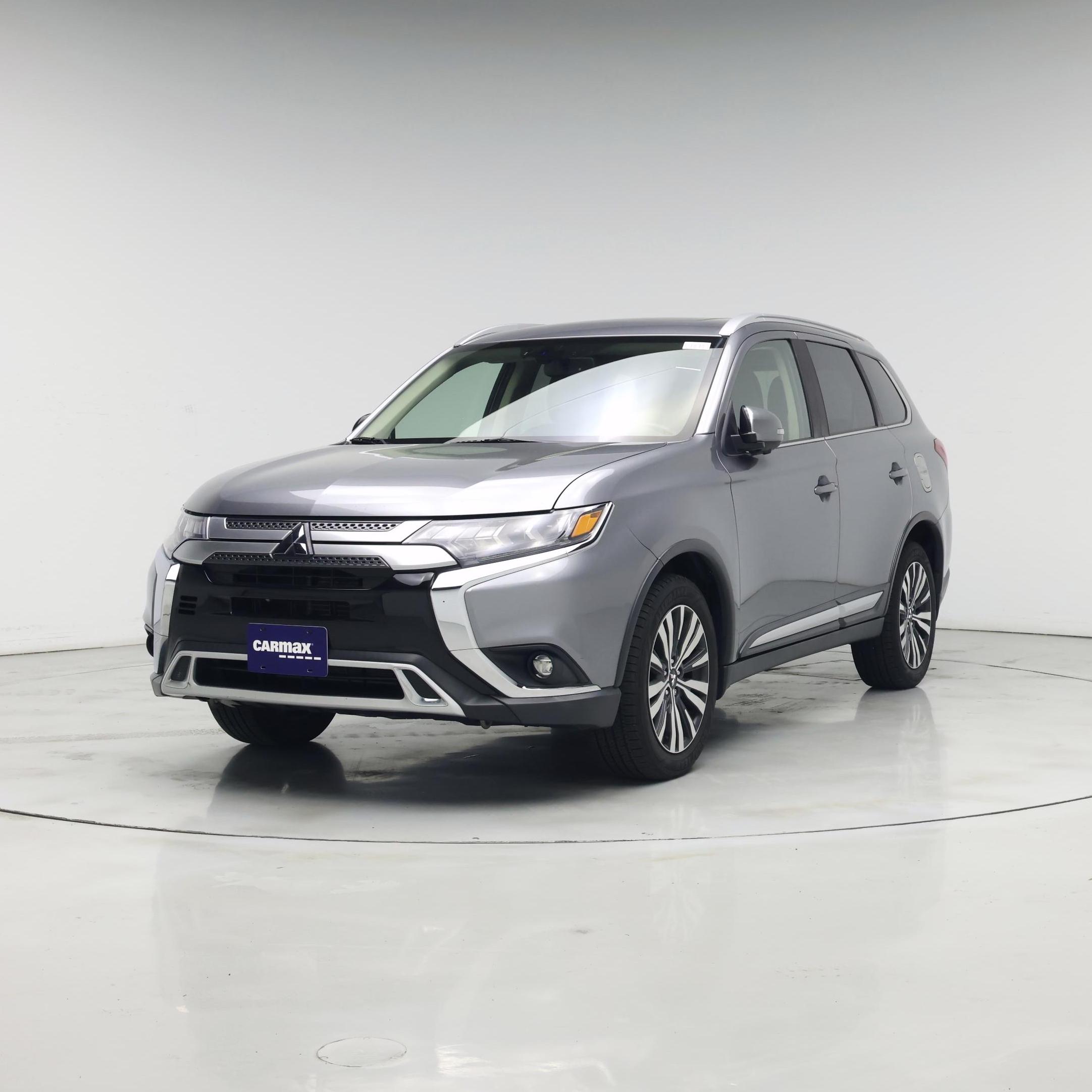 Thumbnail: 2019 Mitsubishi Outlander - 4