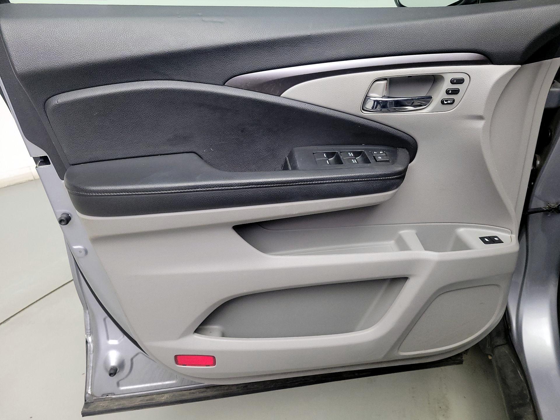 Thumbnail: 2021 Honda Pilot - 12