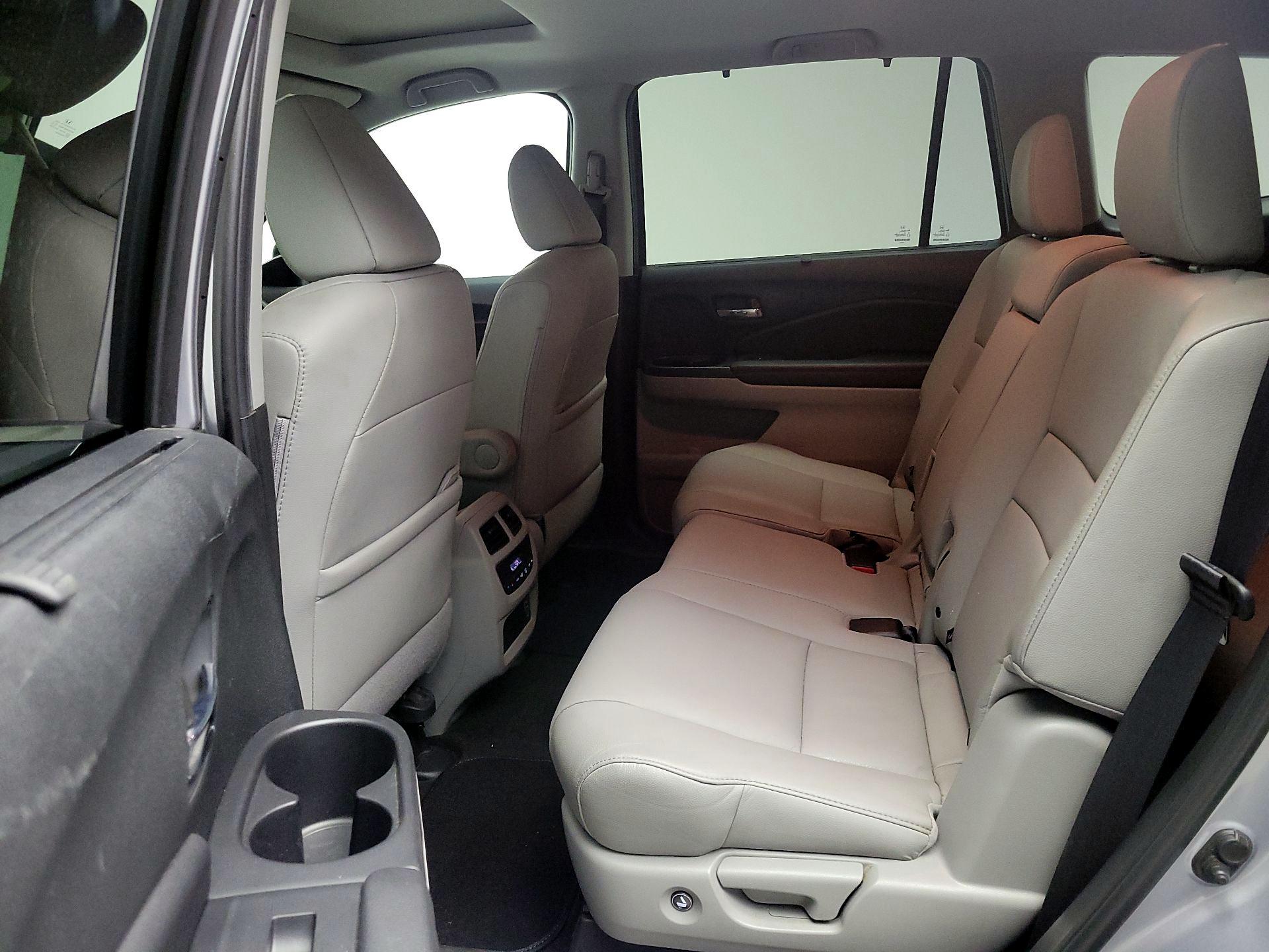 Thumbnail: 2021 Honda Pilot - 20