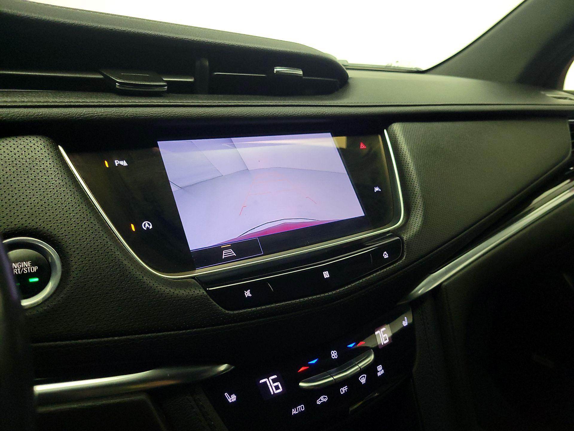 Thumbnail: 2021 Cadillac XT6 - 14