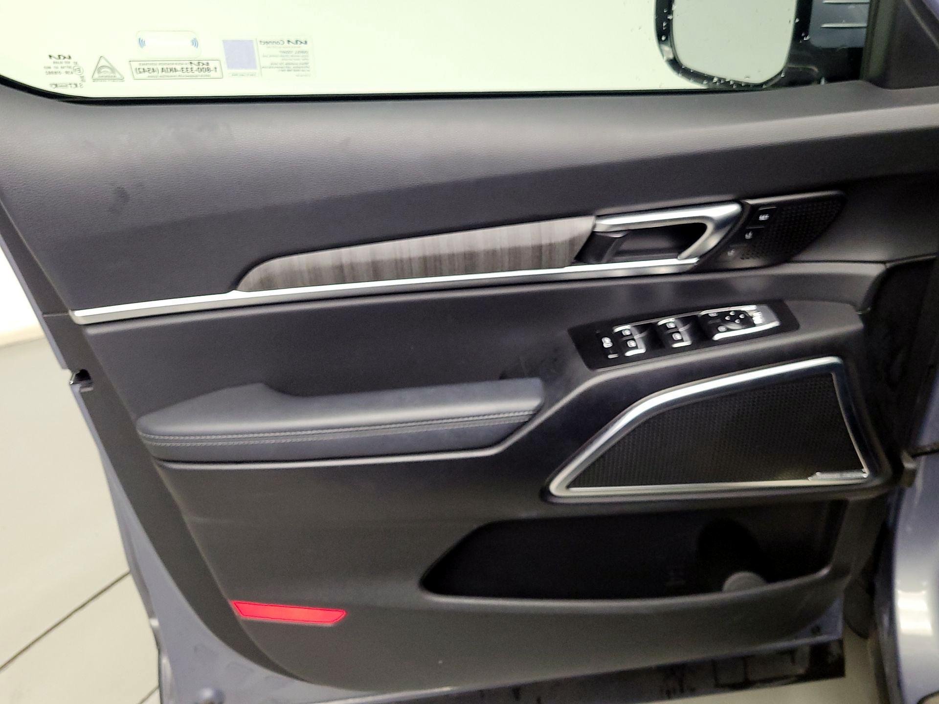 Thumbnail: 2023 Kia Telluride - 12