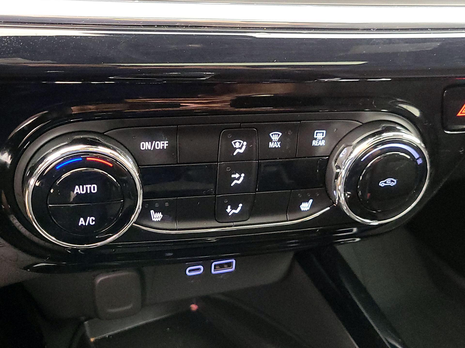 Thumbnail: 2024 Chevrolet Trax - 16