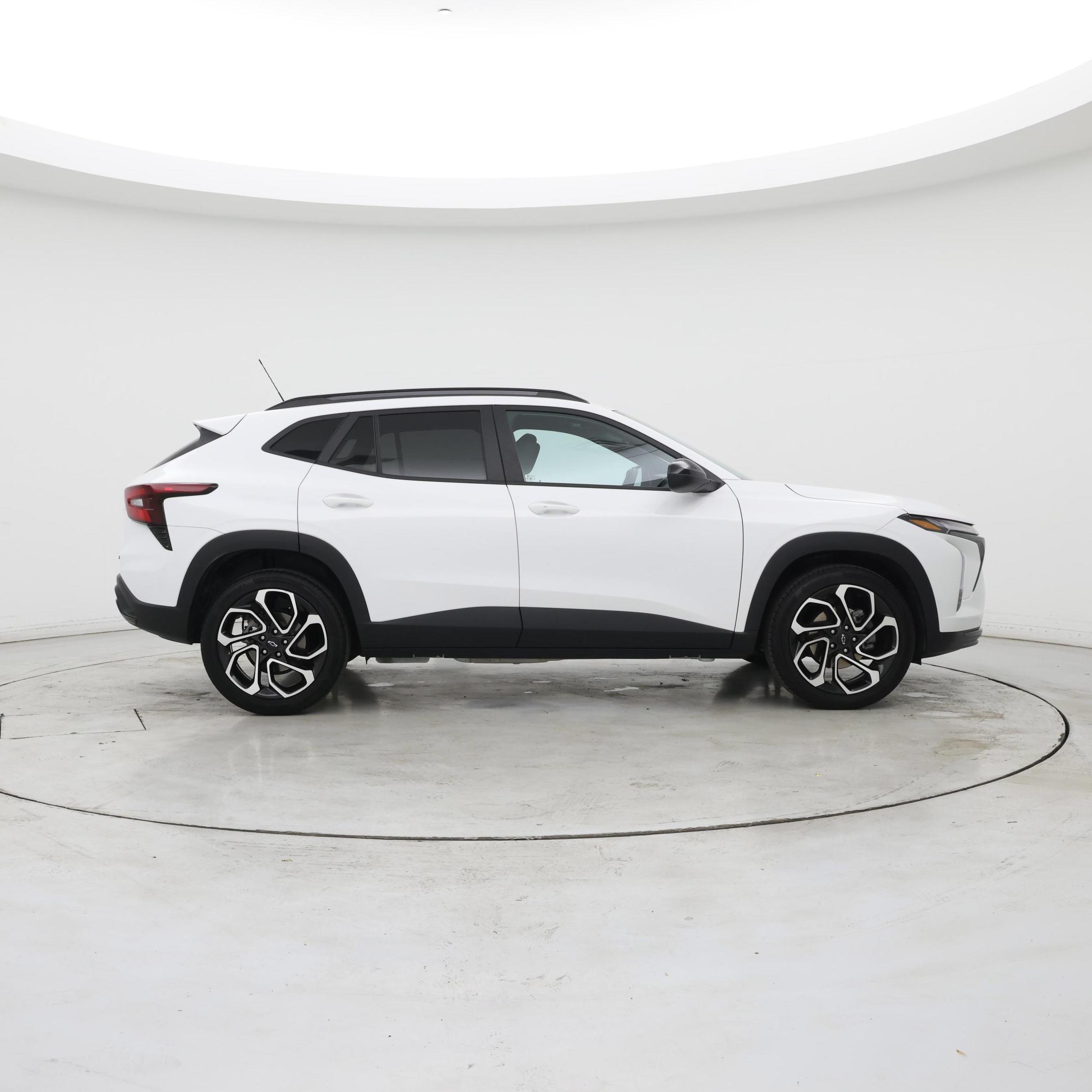 Thumbnail: 2024 Chevrolet Trax - 7