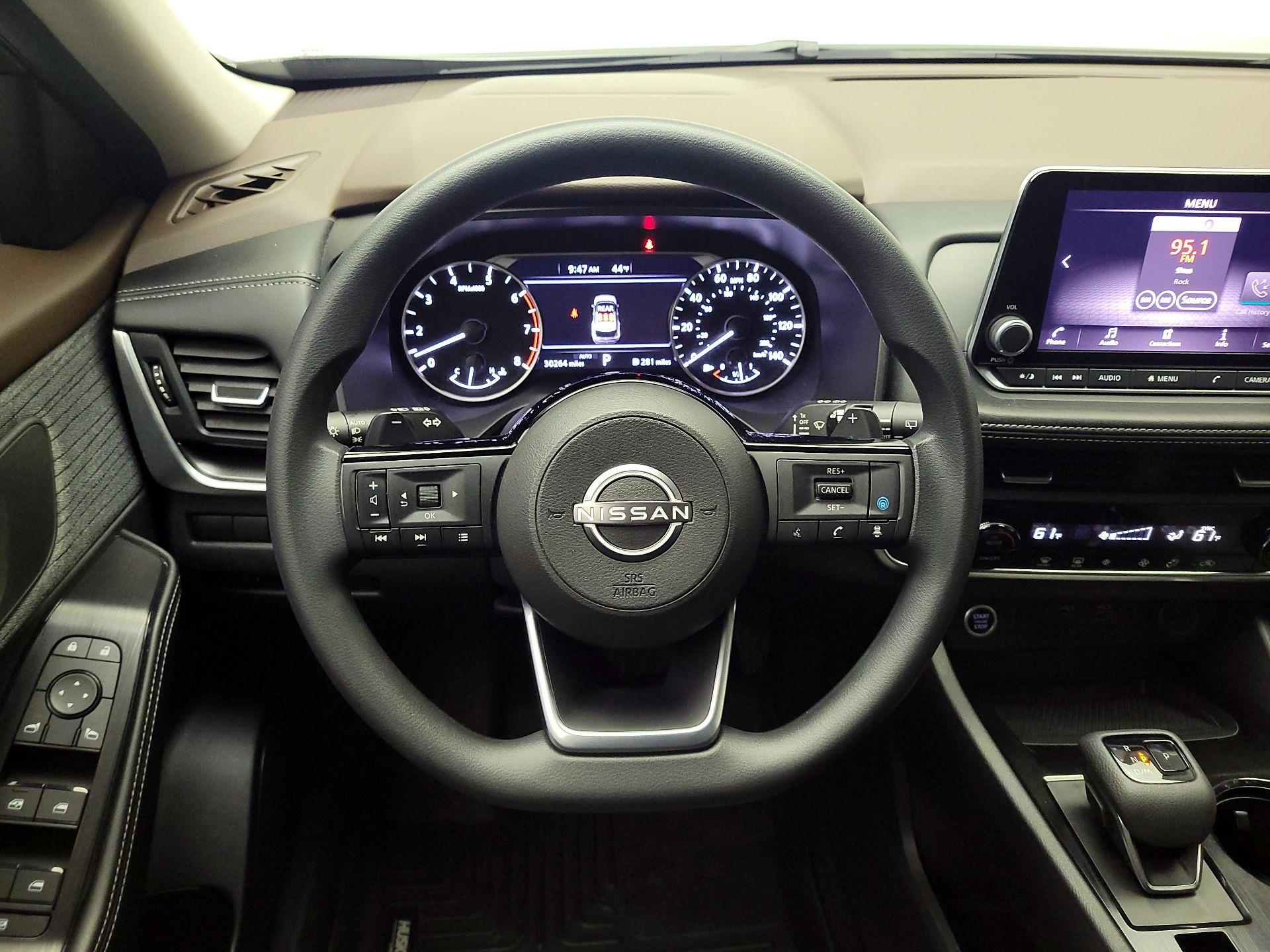 Thumbnail: 2023 Nissan Rogue - 10