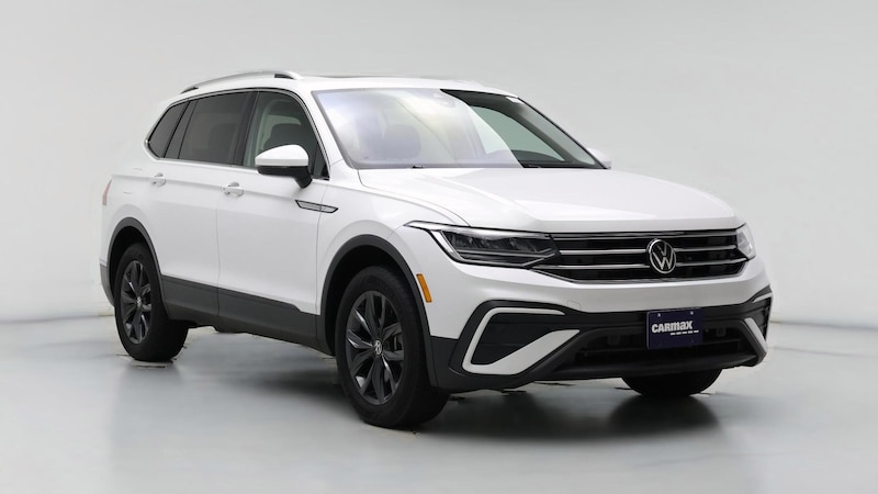 2023 Volkswagen Tiguan SE Hero Image