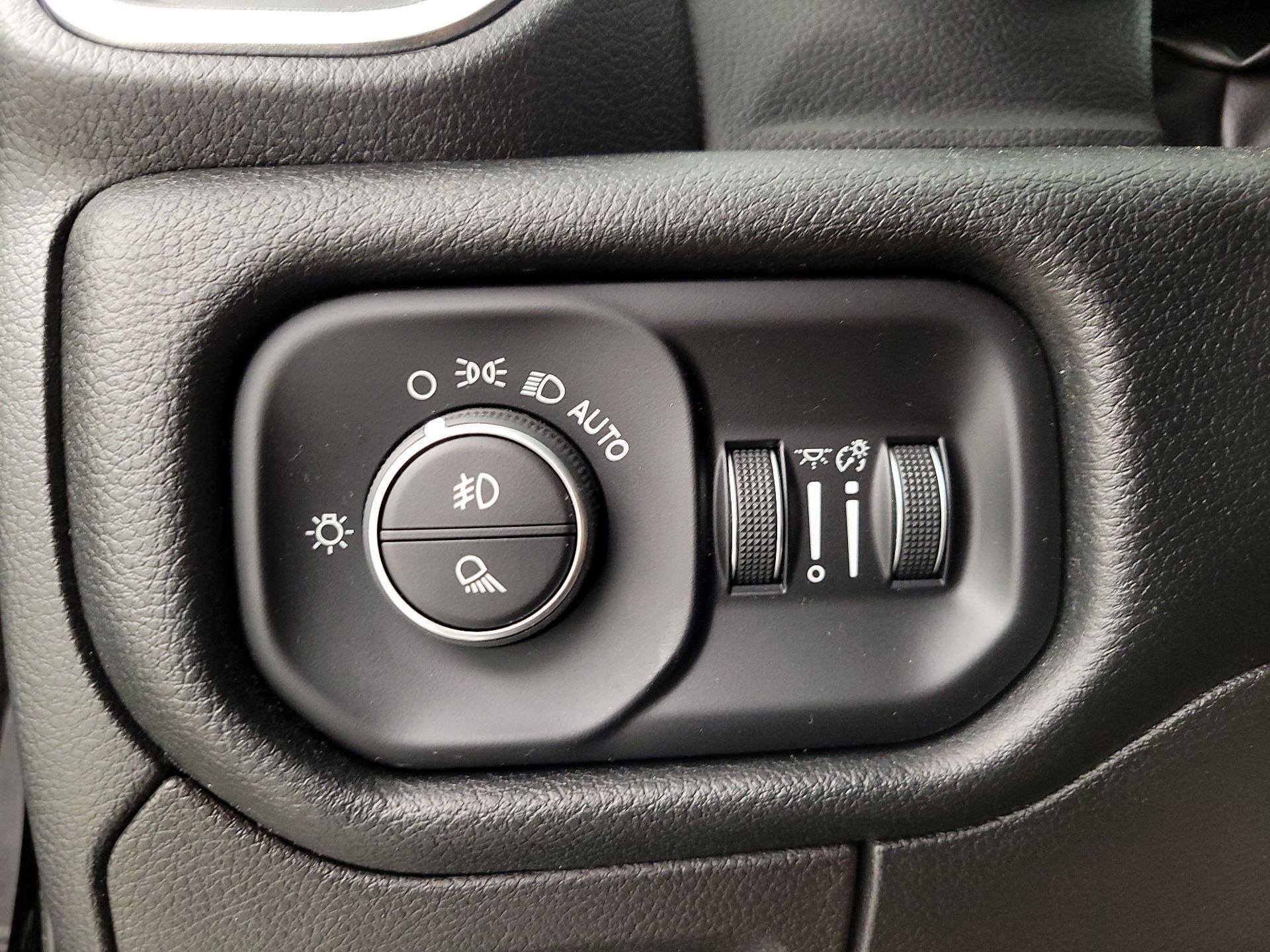 Thumbnail: 2022 RAM 1500 - 13