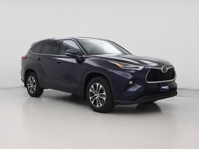 2022 Toyota Highlander XLE -
                Hillside, IL