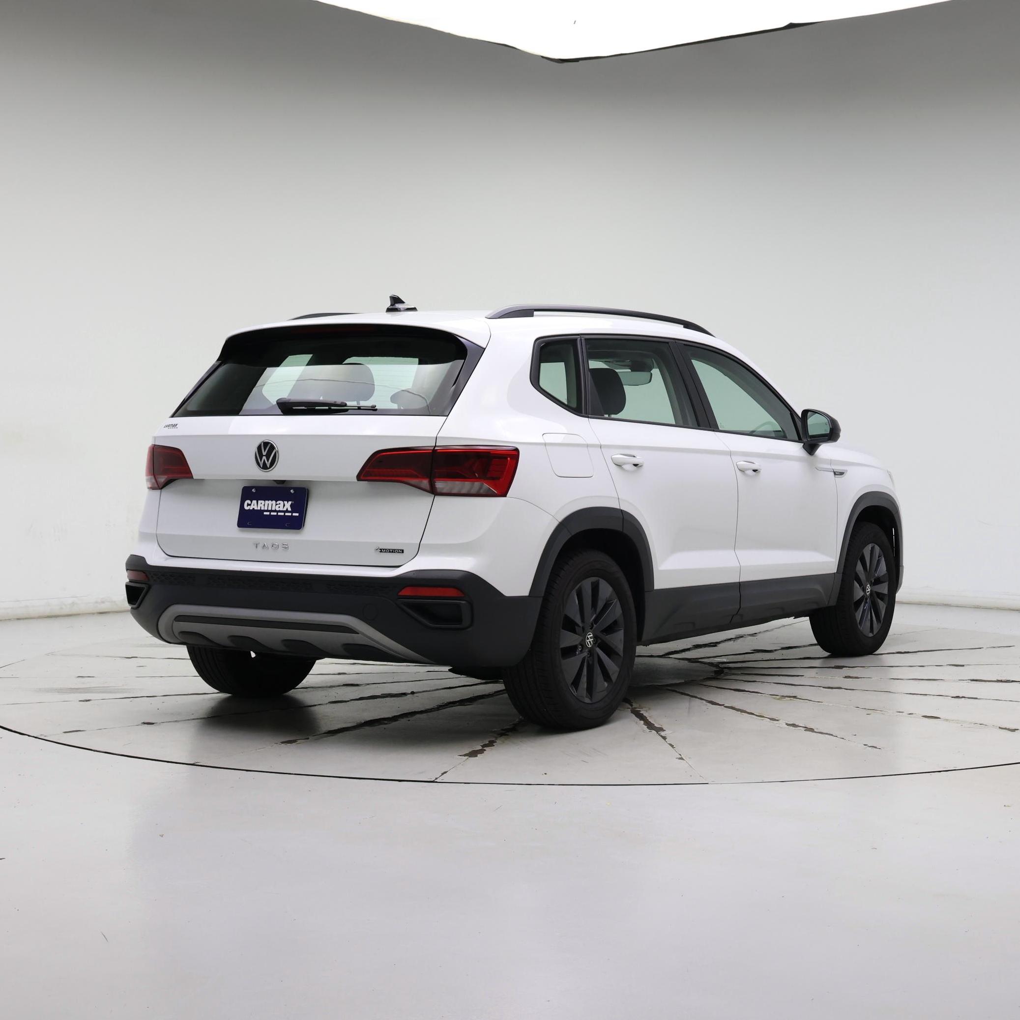 Thumbnail: 2022 Volkswagen Taos - 8
