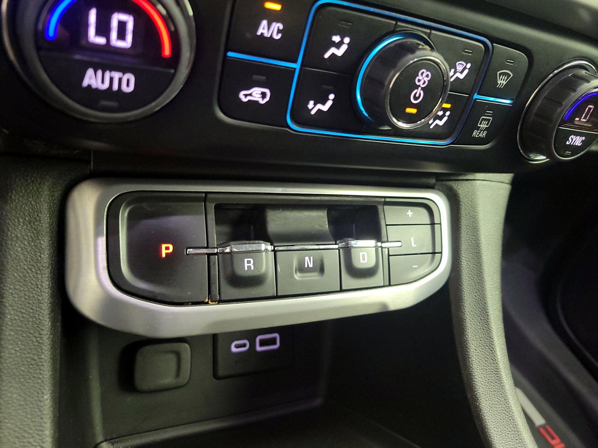 Thumbnail: 2020 GMC Acadia - 16