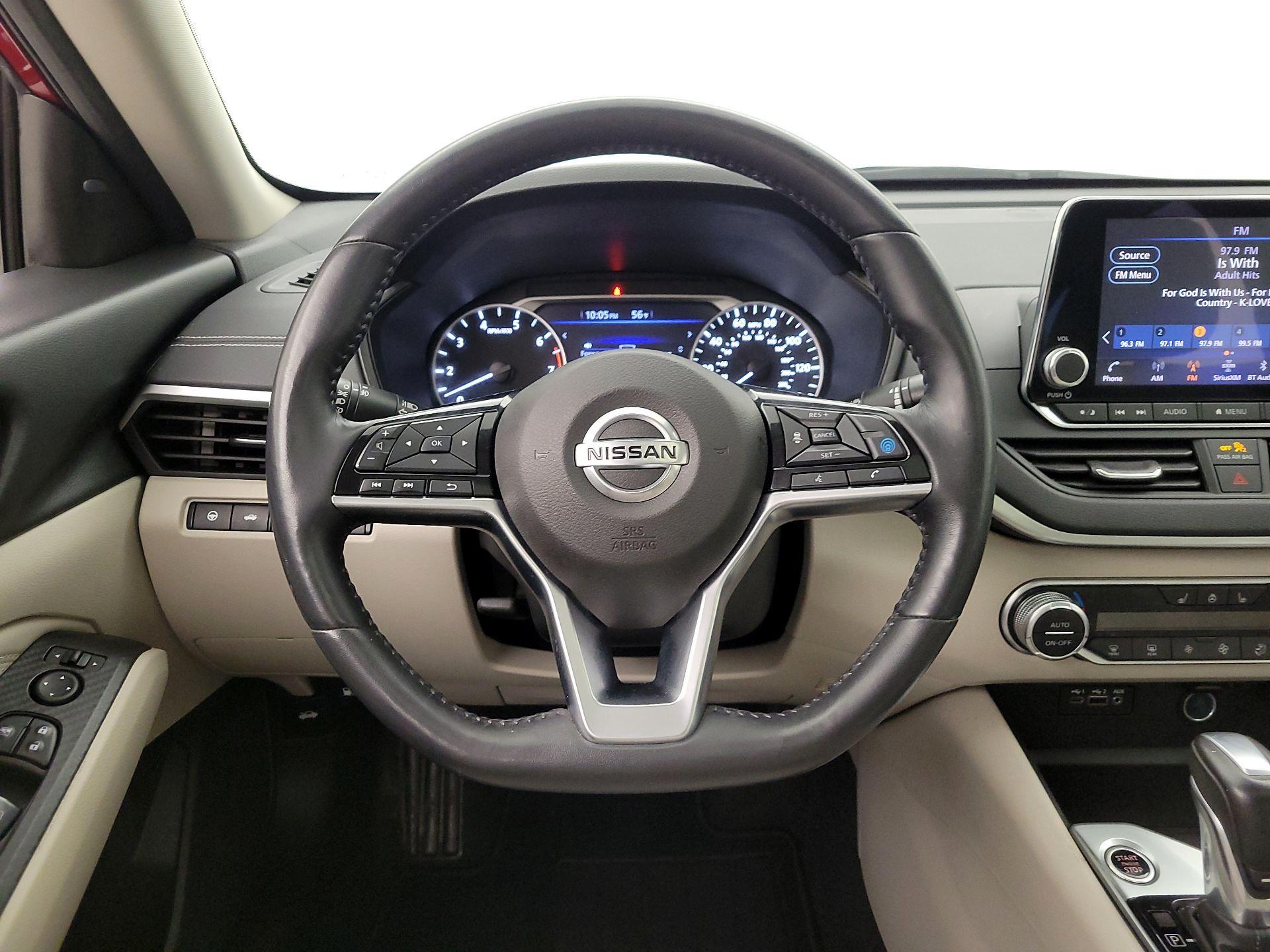 Thumbnail: 2019 Nissan Altima - 10