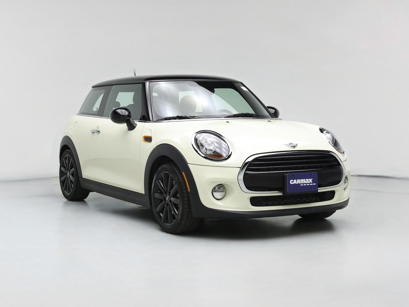 2019 MINI Hardtop 2 Door Base's photo