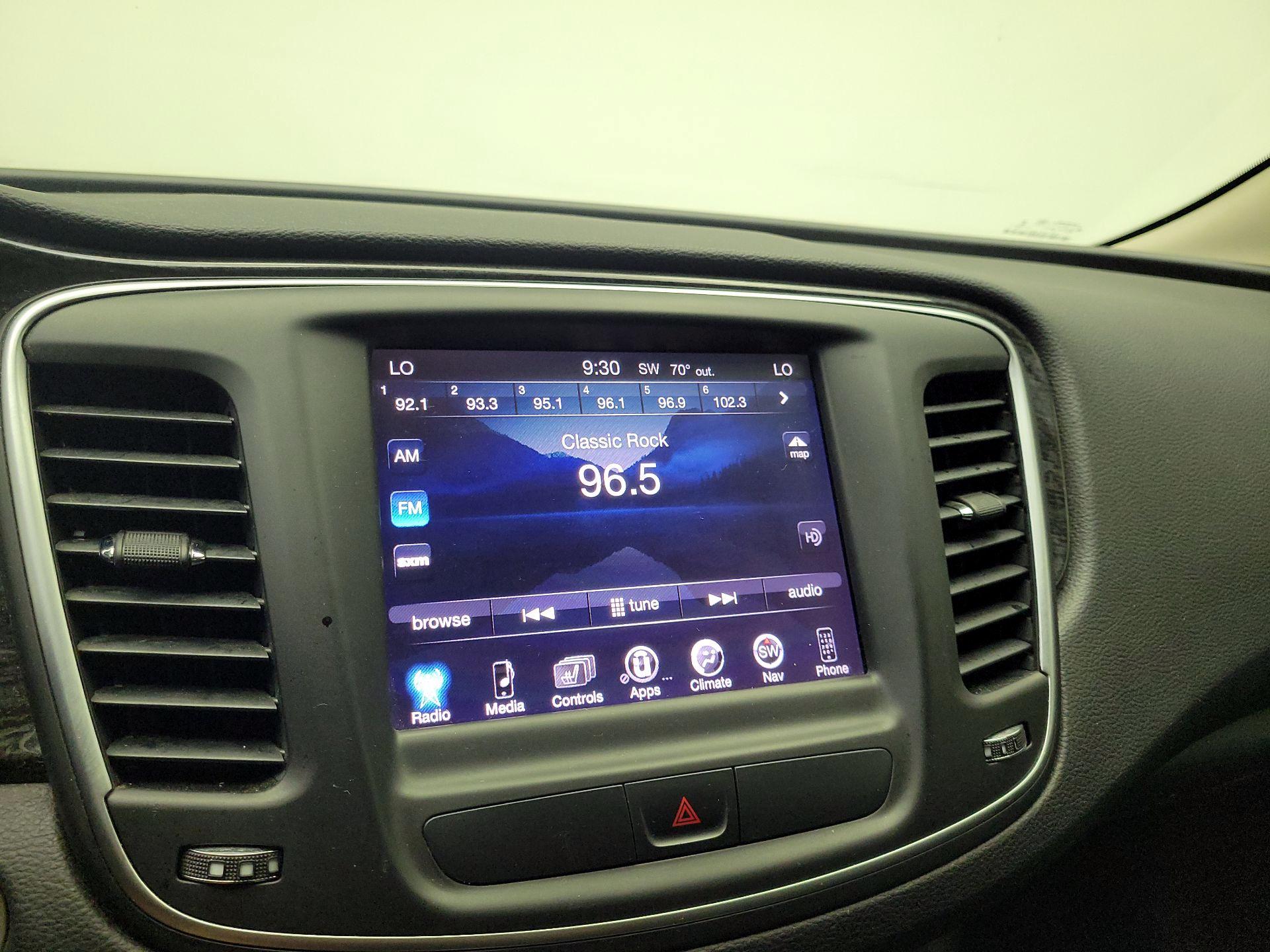 Thumbnail: 2015 Chrysler 200 - 16