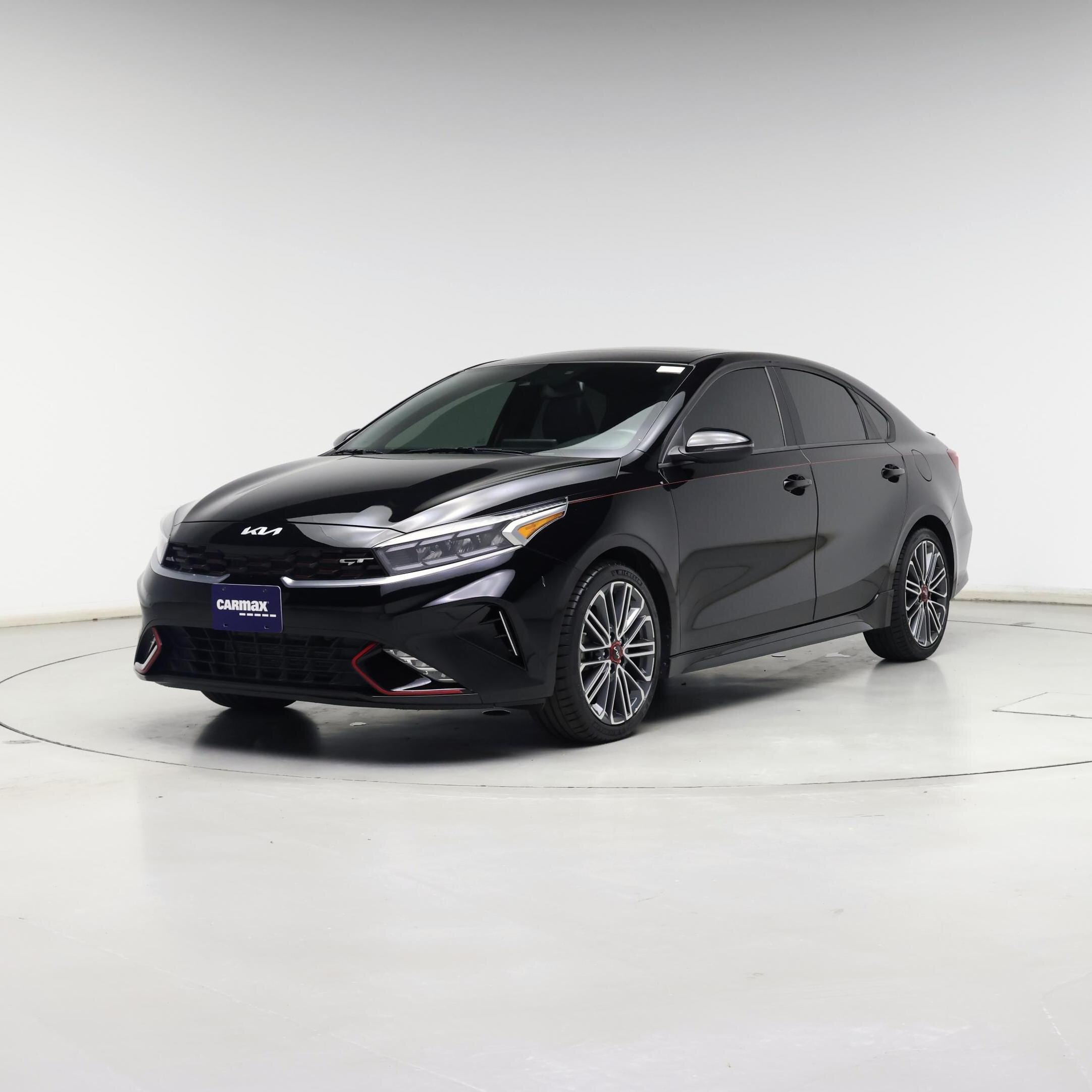 Thumbnail: 2023 Kia Forte - 4
