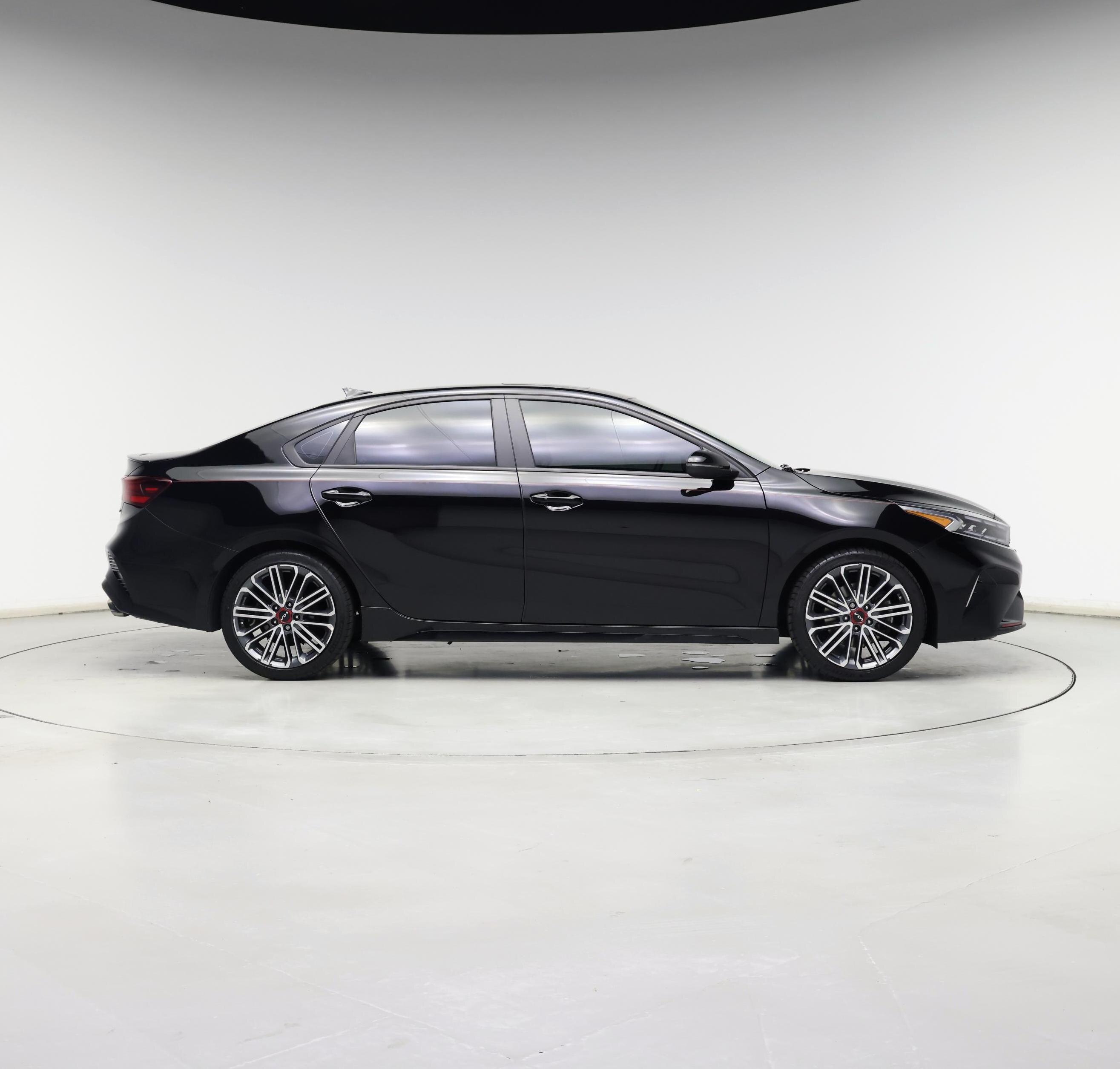 Thumbnail: 2023 Kia Forte - 7