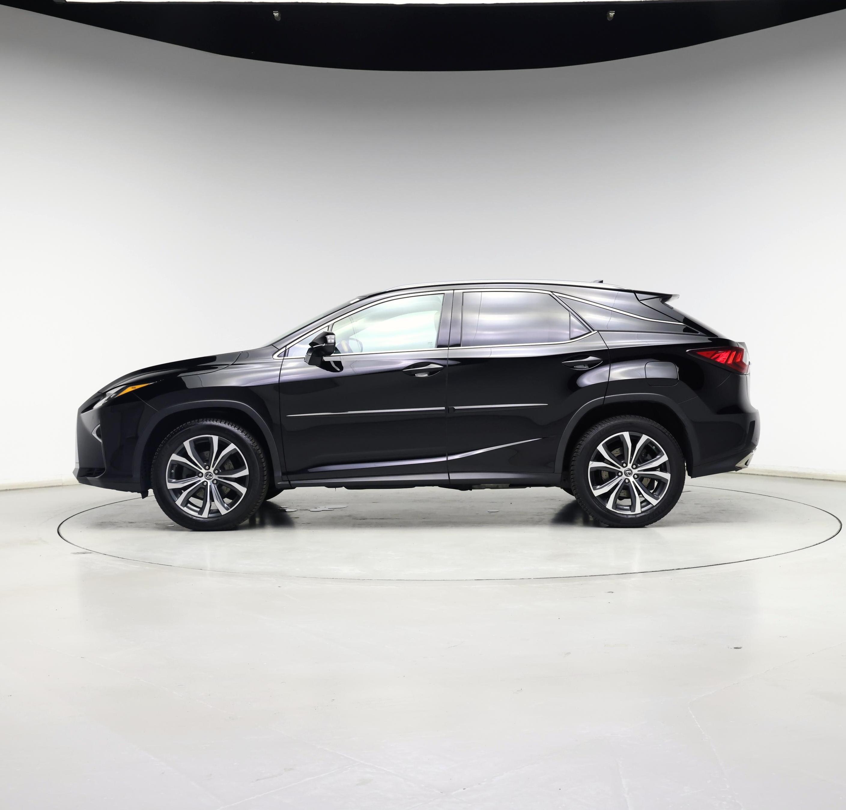 Thumbnail: 2019 Lexus RX - 3