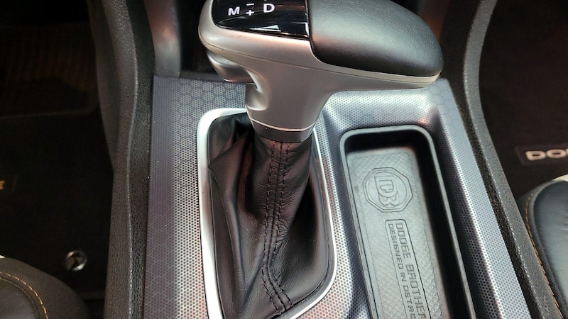 2016 Dodge Charger R/T 17