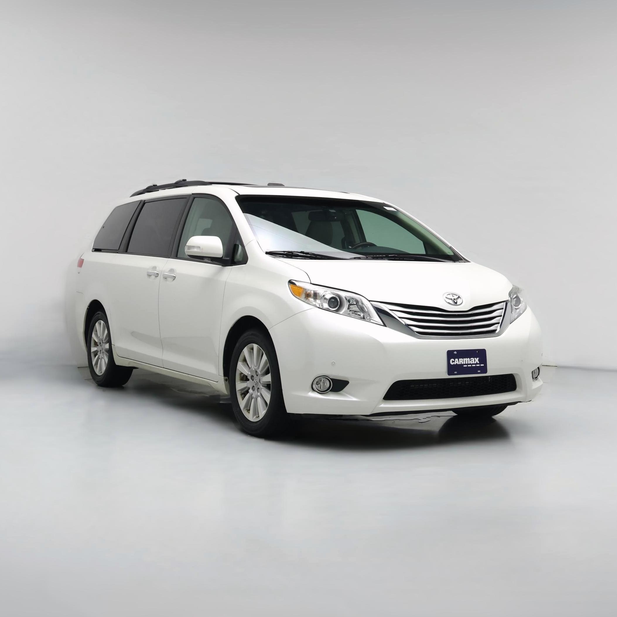 Thumbnail: 2013 Toyota Sienna - 1