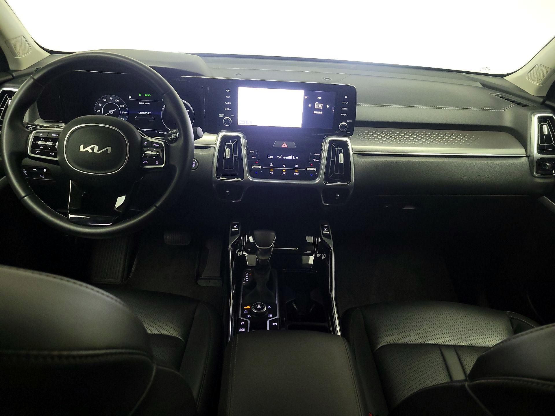Thumbnail: 2023 Kia Sorento - 9