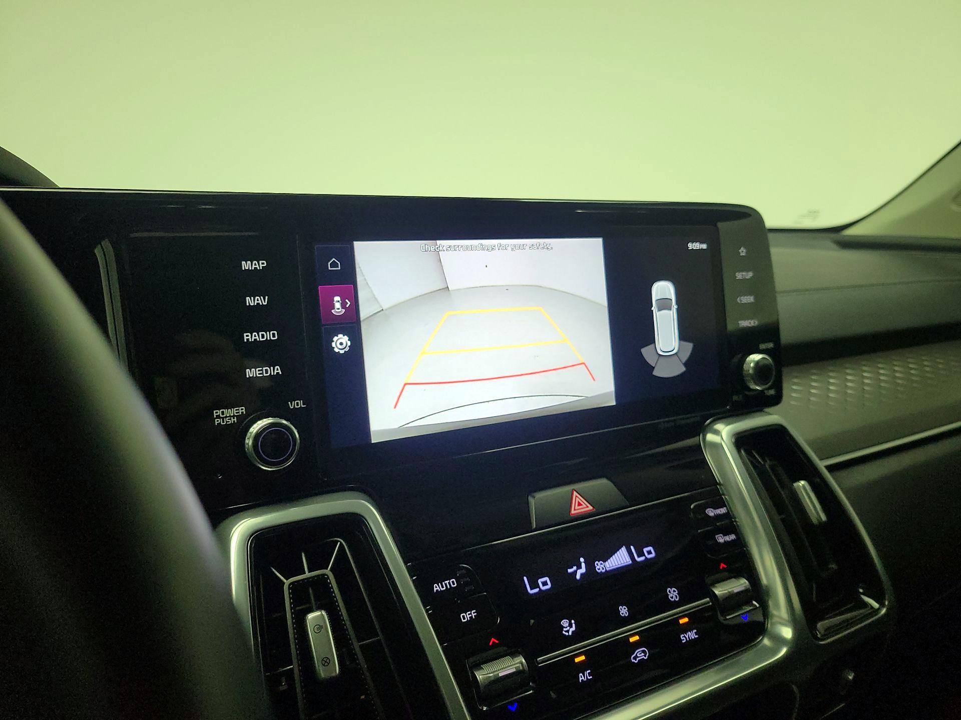 Thumbnail: 2023 Kia Sorento - 15