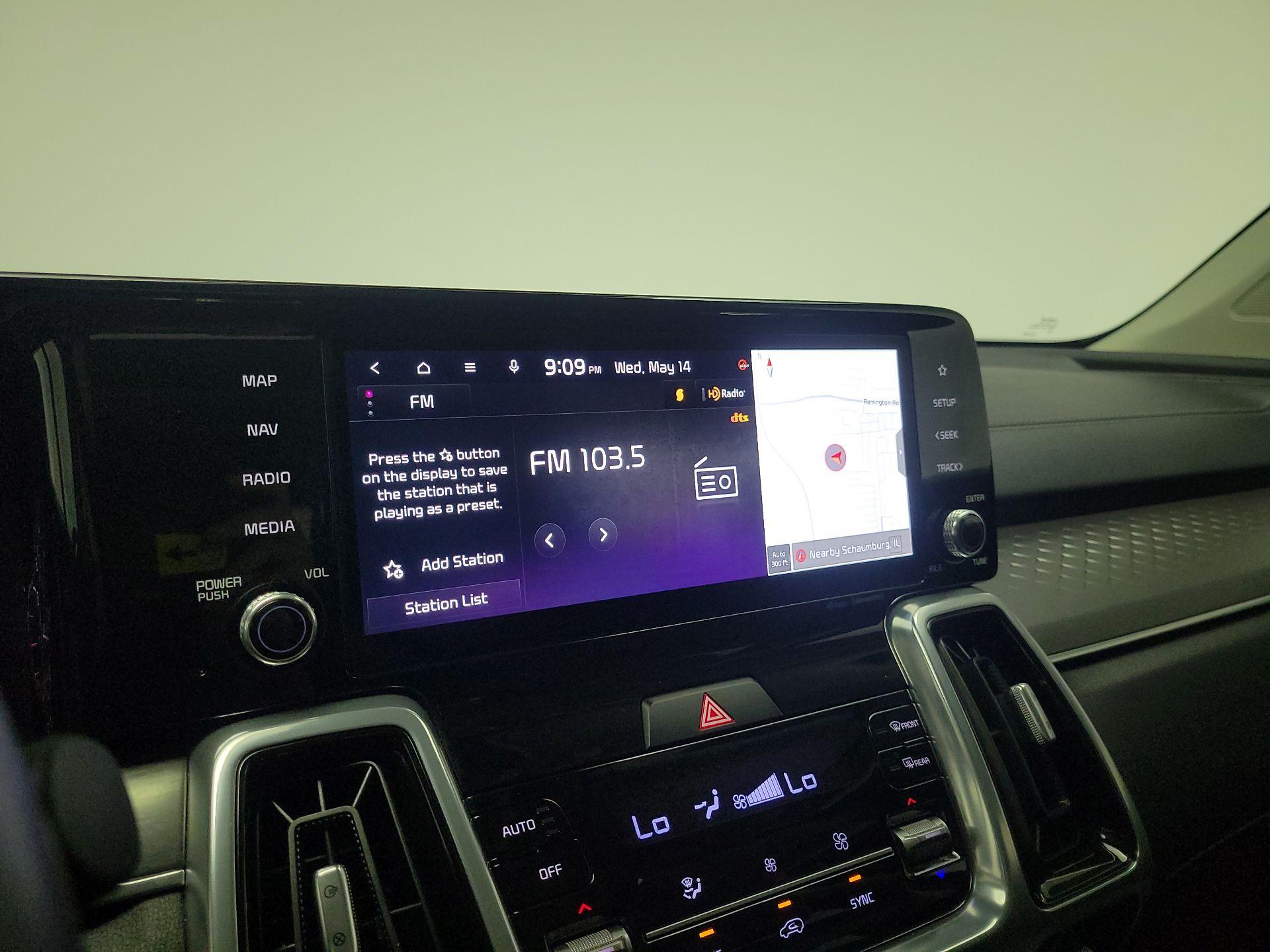 Thumbnail: 2023 Kia Sorento - 16