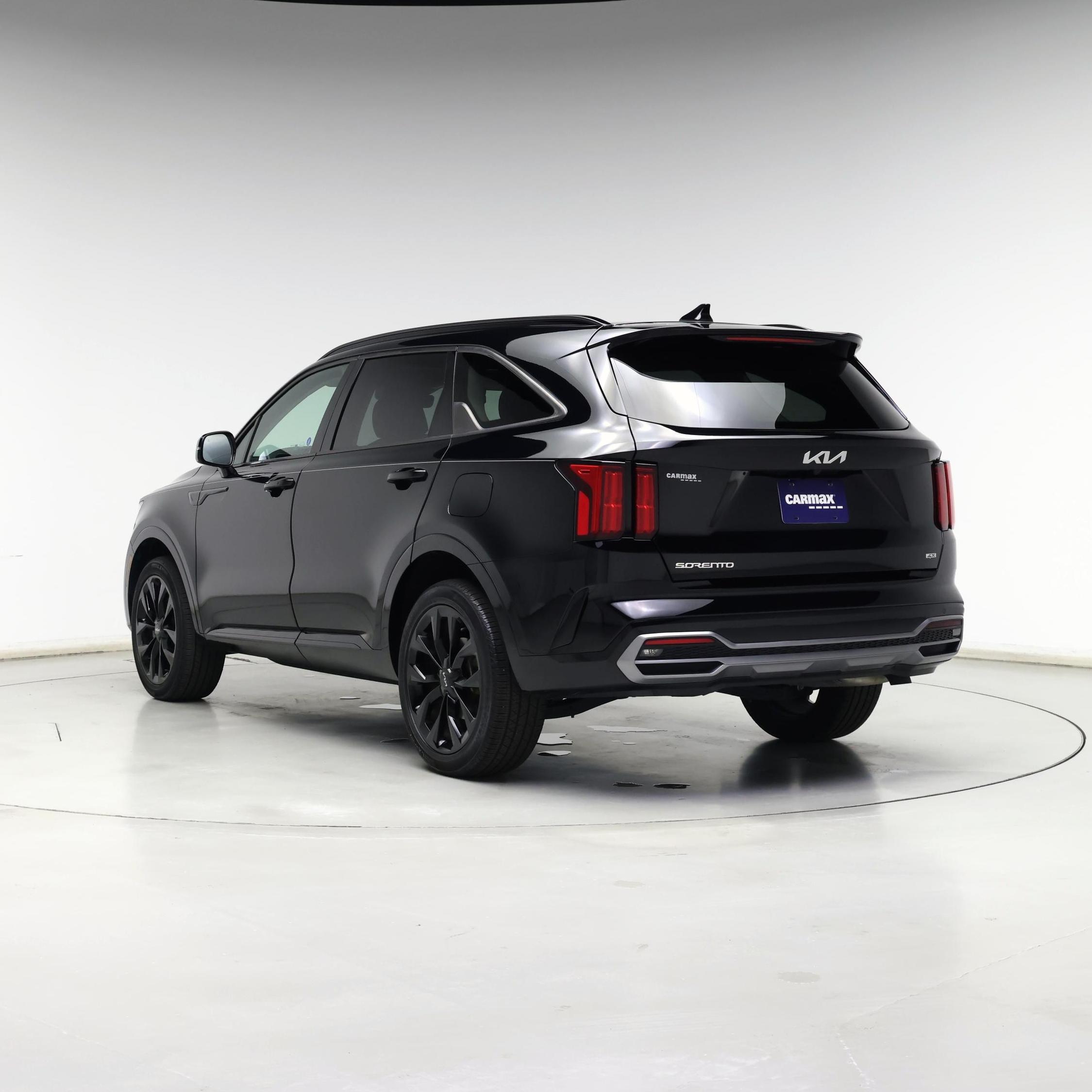 Thumbnail: 2023 Kia Sorento - 2