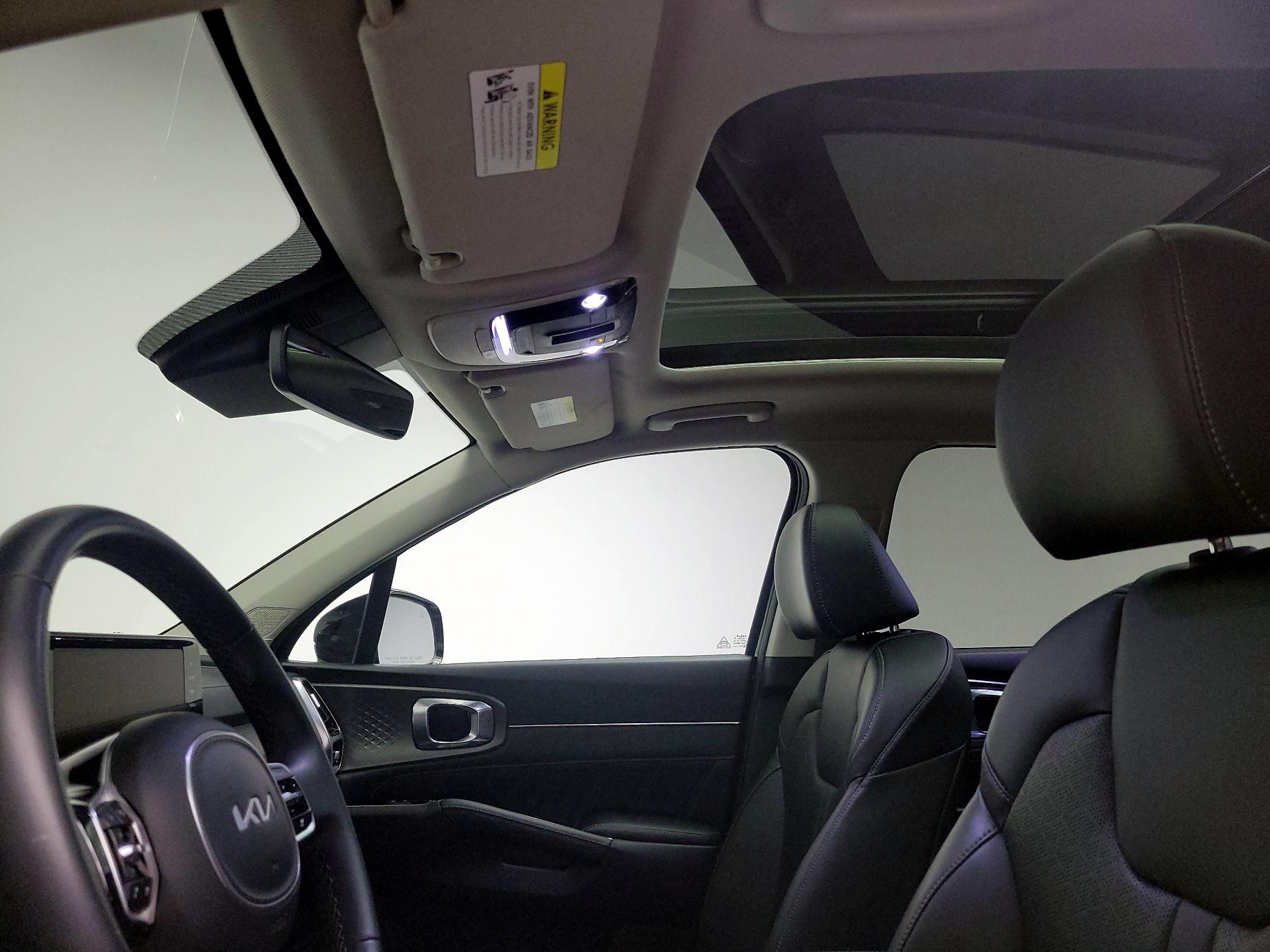 Thumbnail: 2023 Kia Sorento - 20