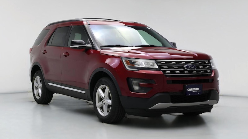 2016 Ford Explorer XLT Hero Image