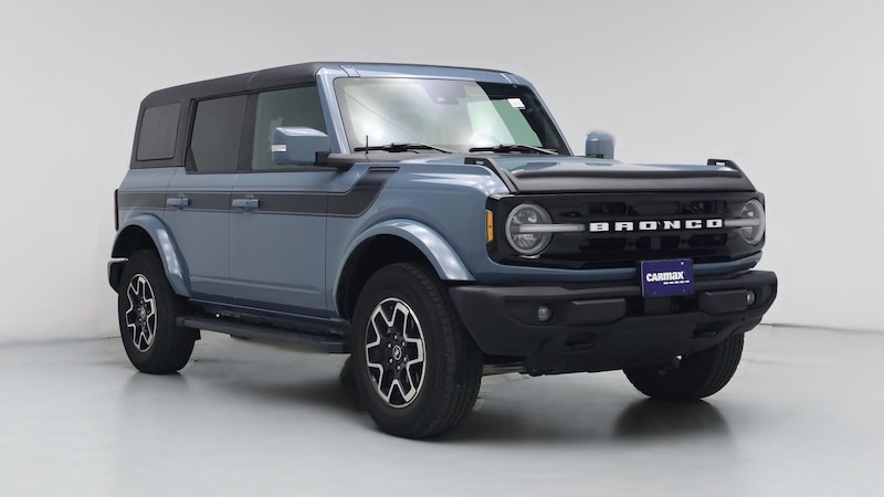 2022 Ford Bronco Outer Banks Hero Image