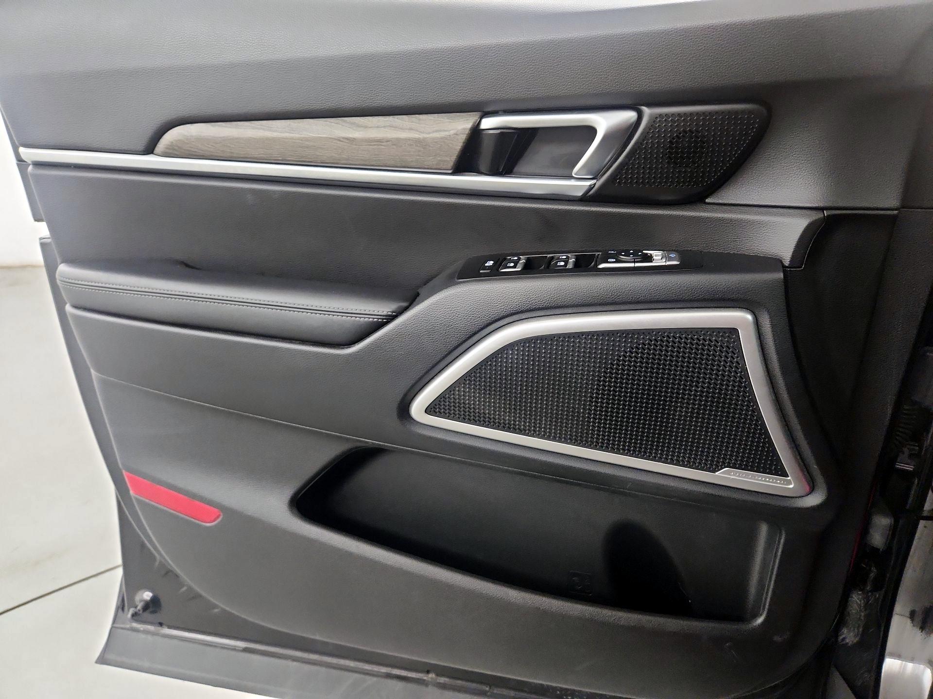 Thumbnail: 2022 Kia Telluride - 12