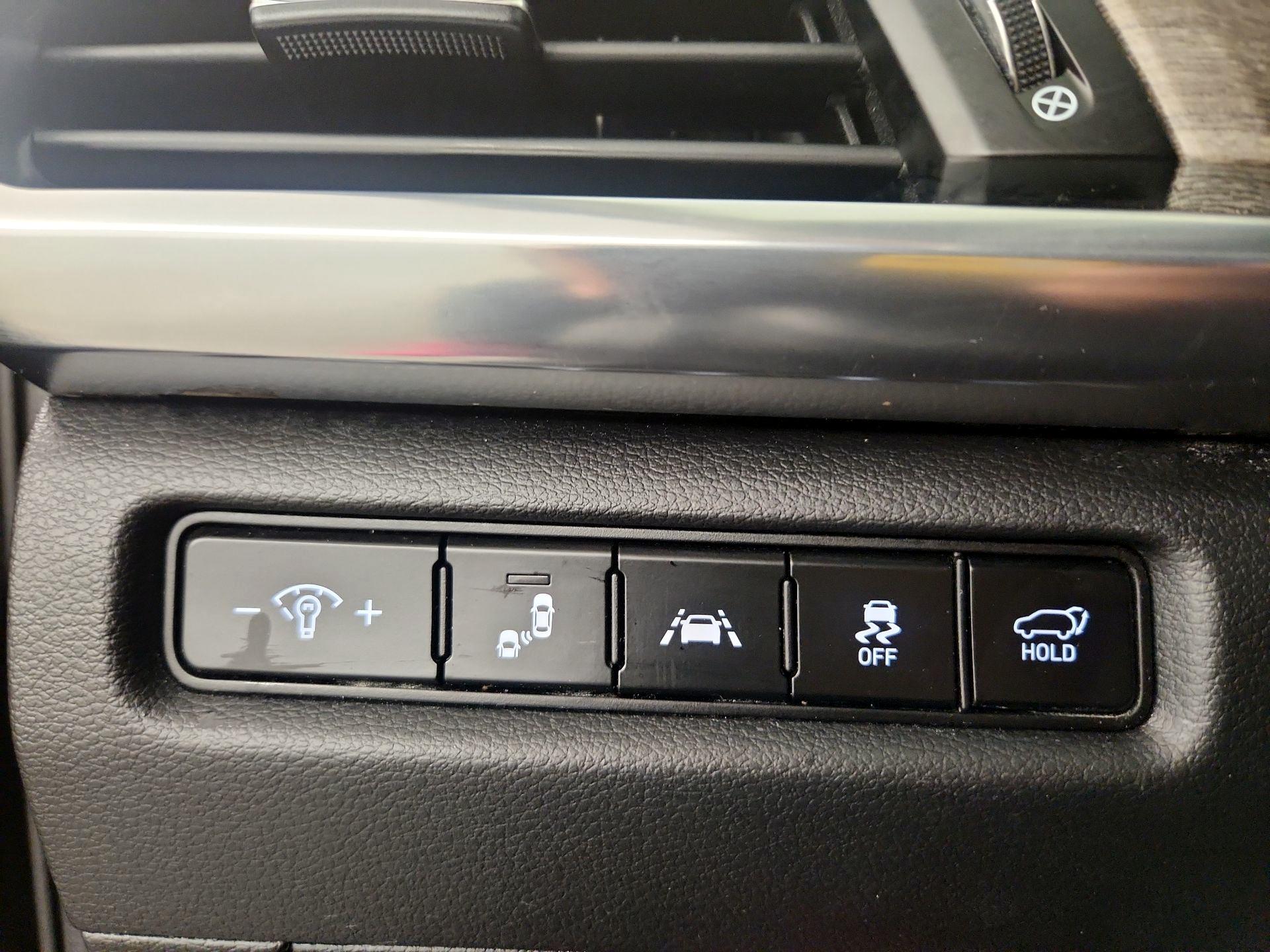 Thumbnail: 2022 Kia Telluride - 13