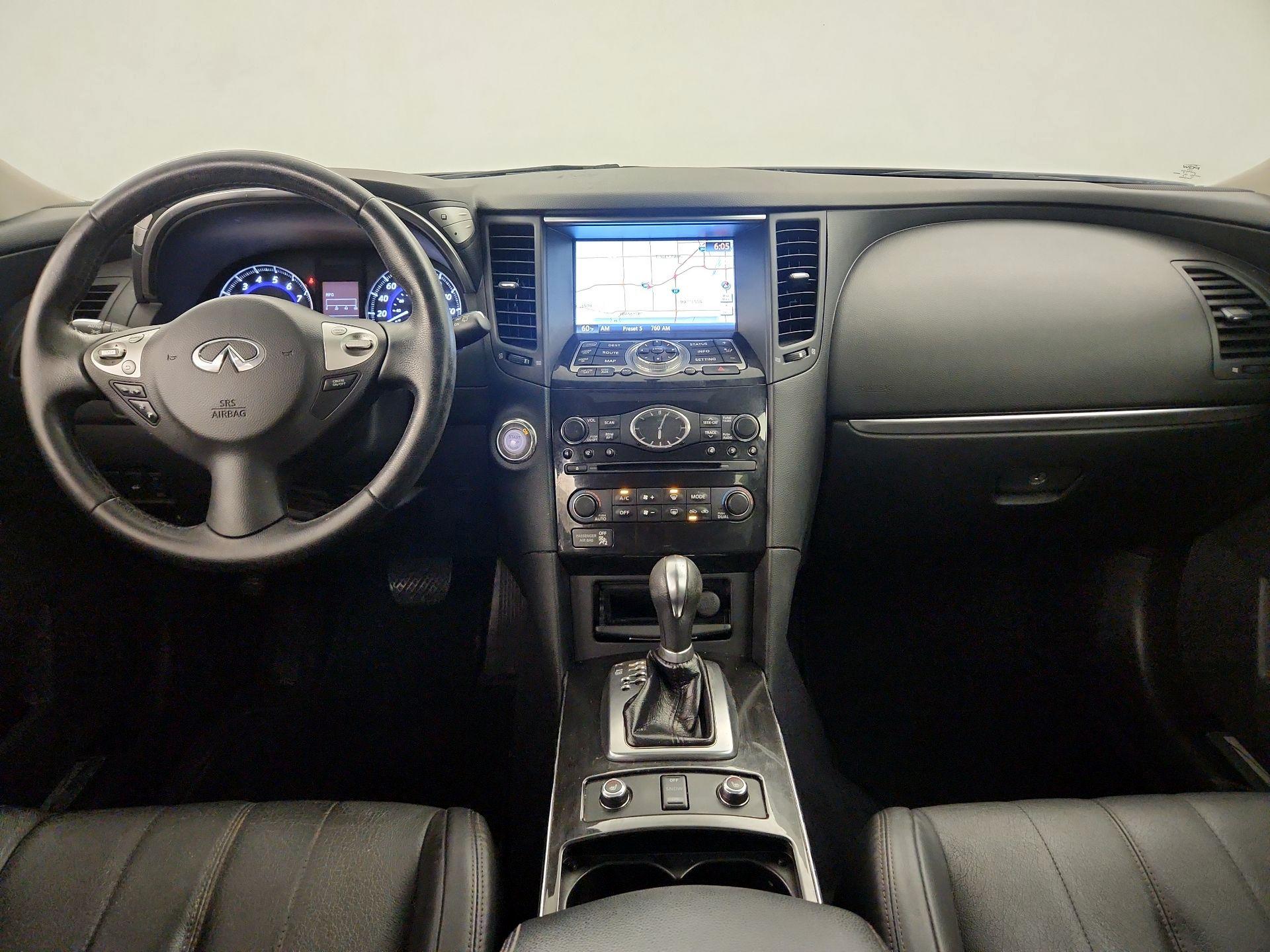 Thumbnail: 2016 INFINITI QX70 - 9