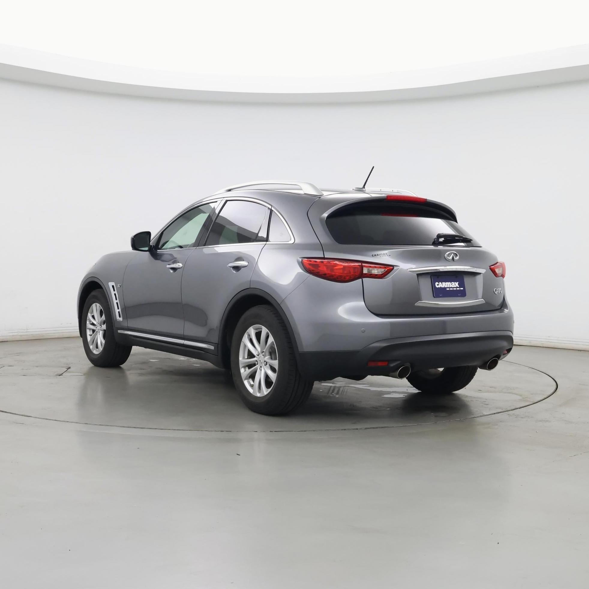 Thumbnail: 2016 INFINITI QX70 - 2
