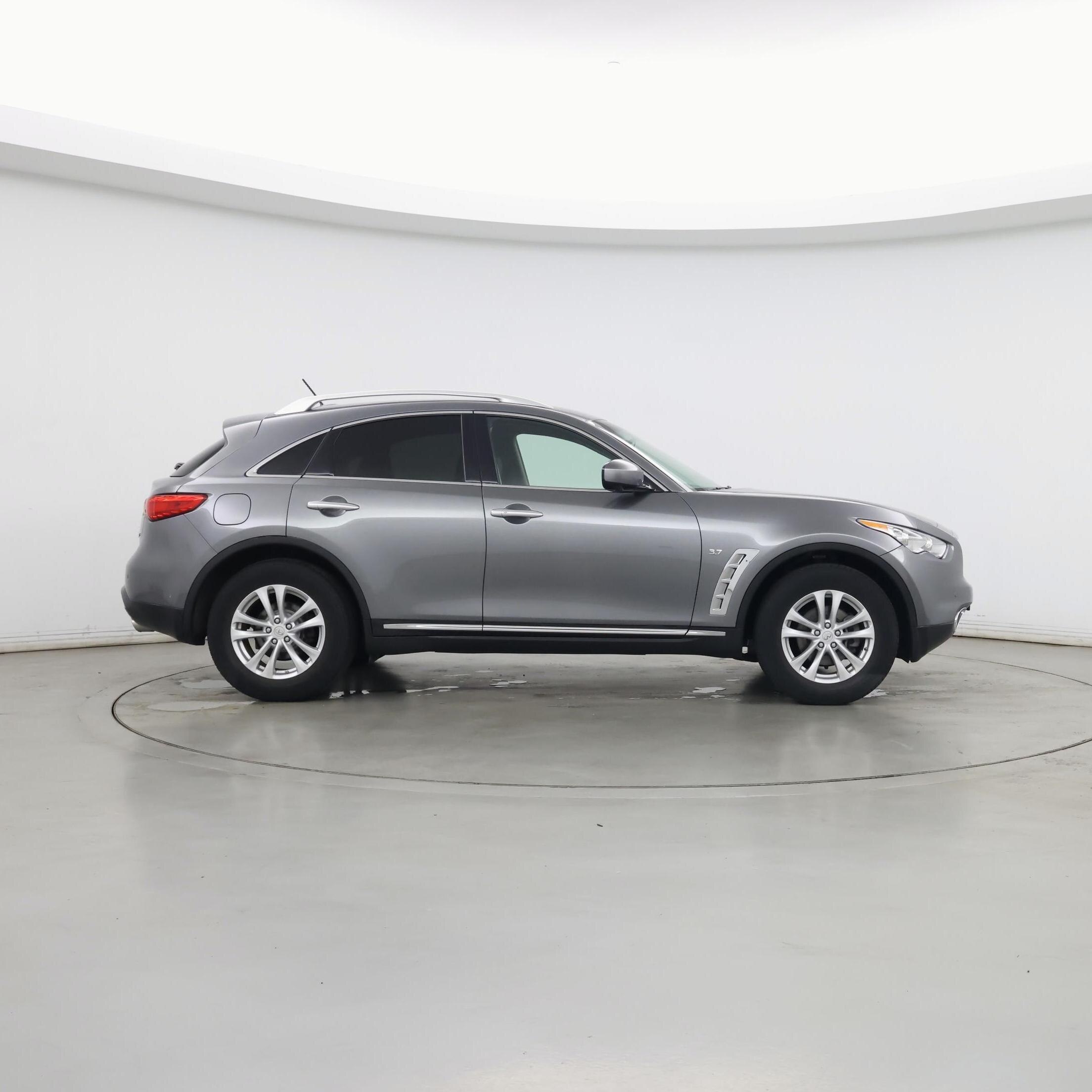 Thumbnail: 2016 INFINITI QX70 - 7