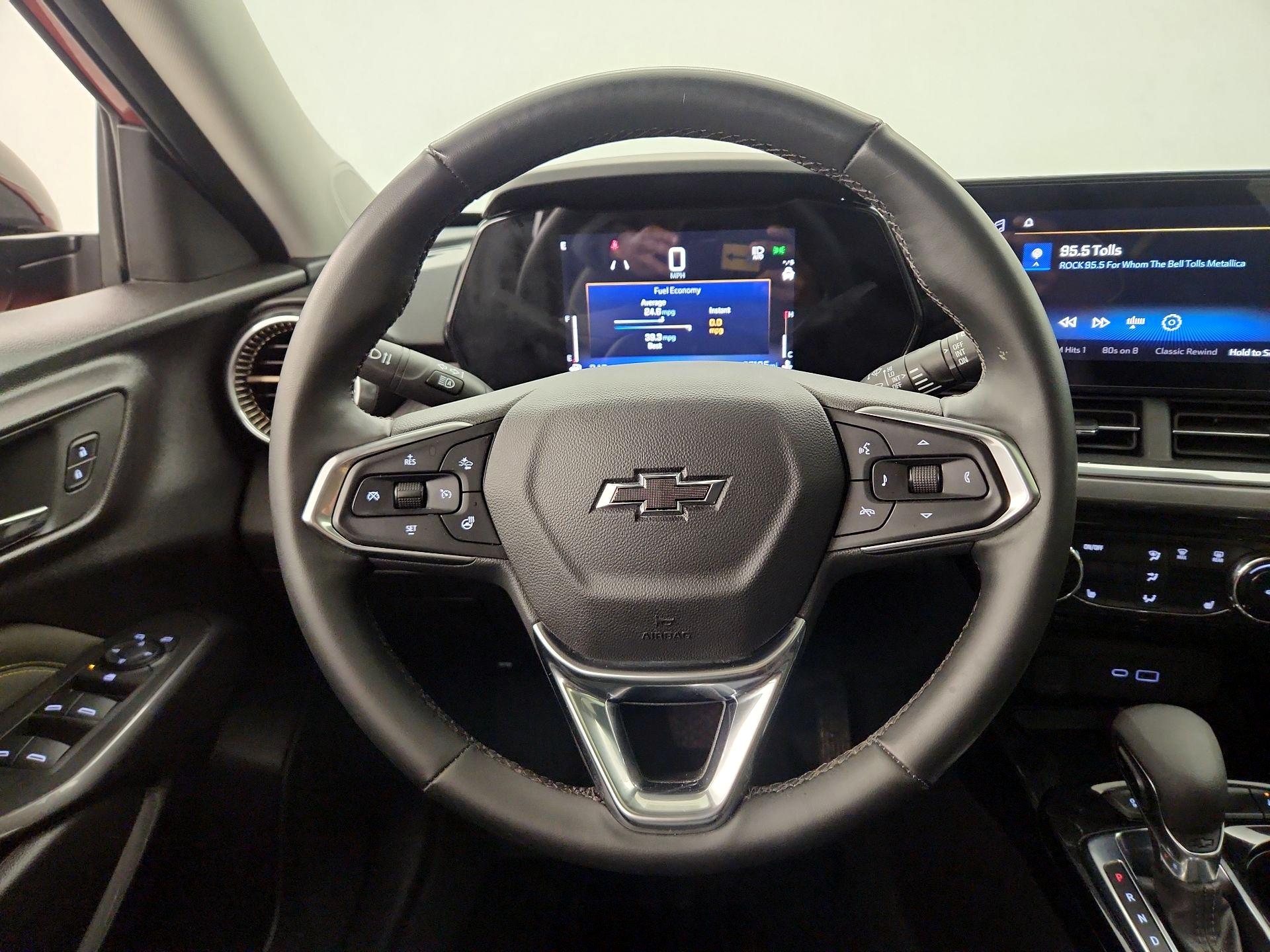 Thumbnail: 2024 Chevrolet Trax - 10
