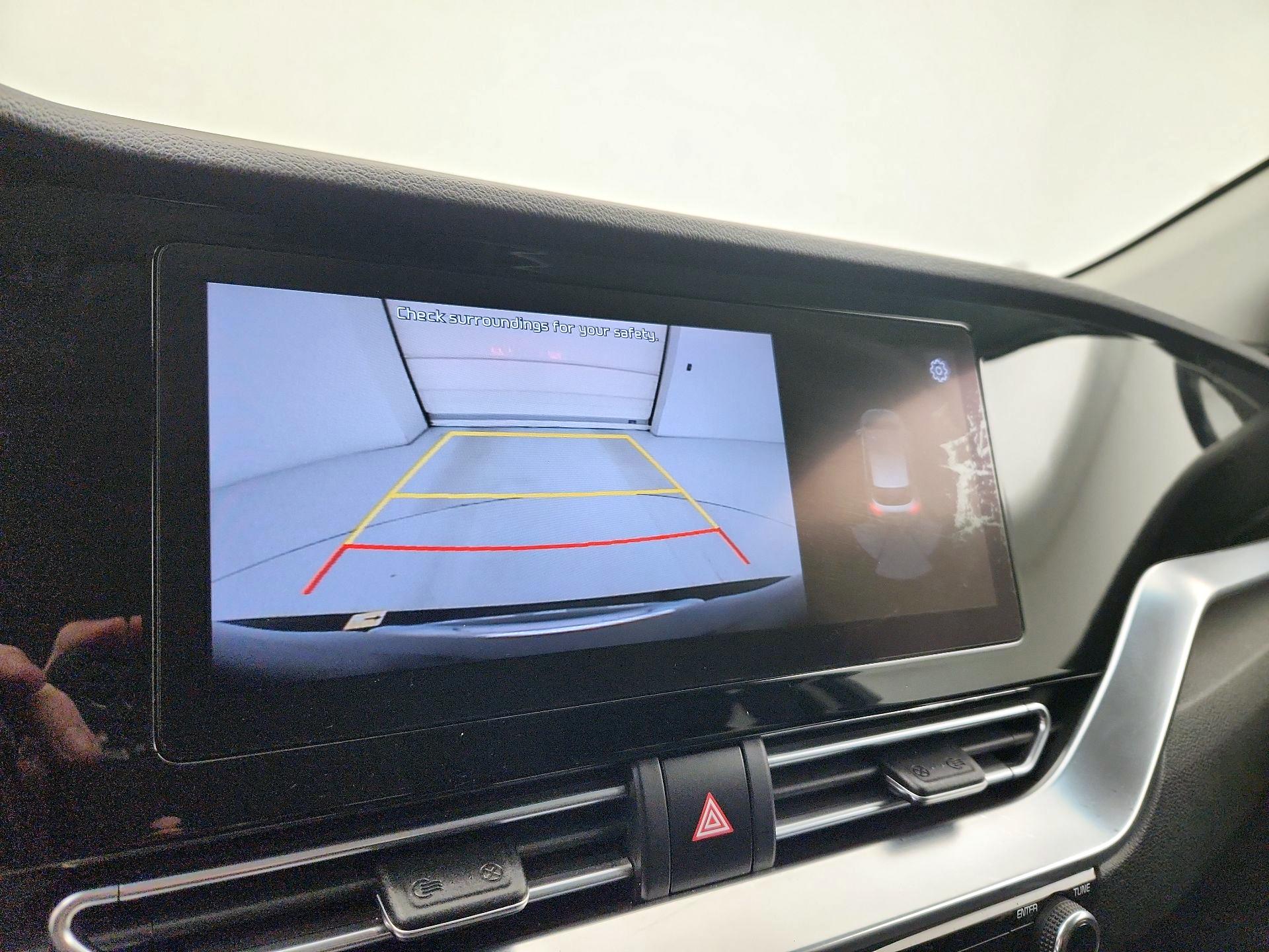 Thumbnail: 2020 Kia Niro - 15
